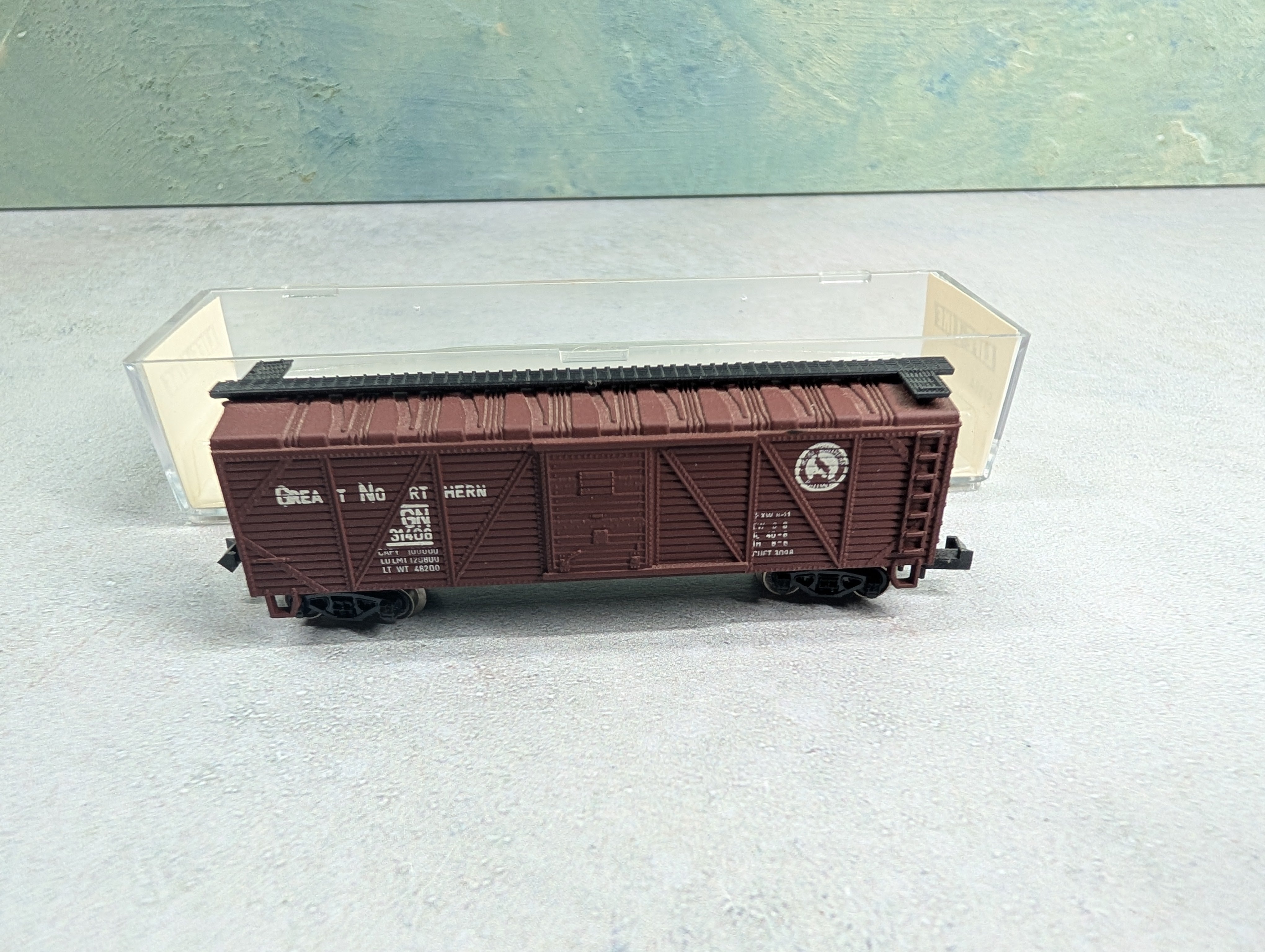 USED Life-Like S789A N Scale Wooden Box Car Great Northern #31406
