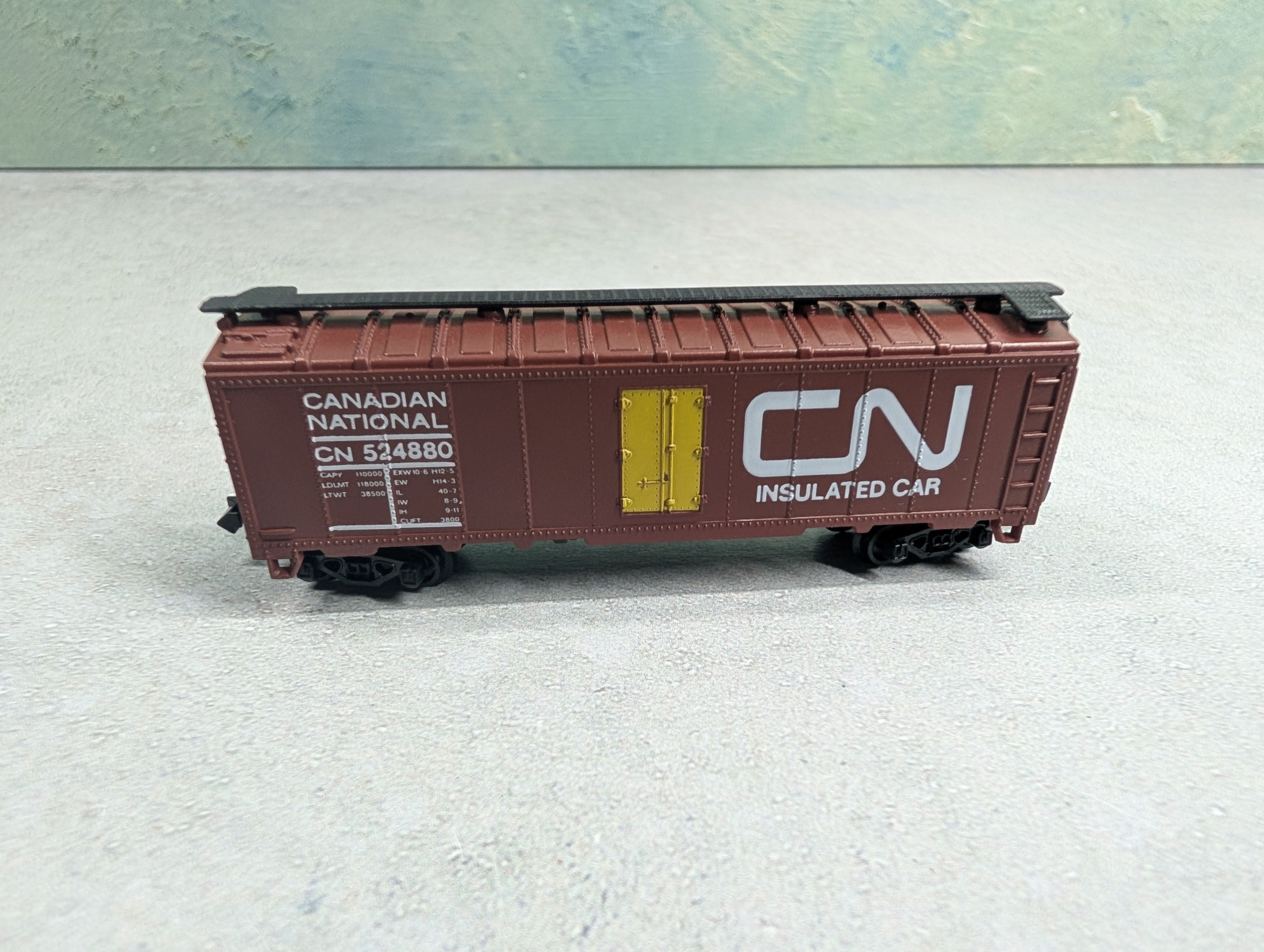 USED Model Power 3401 N Scale Steel Reefer Box Car Canadian National CN #524880