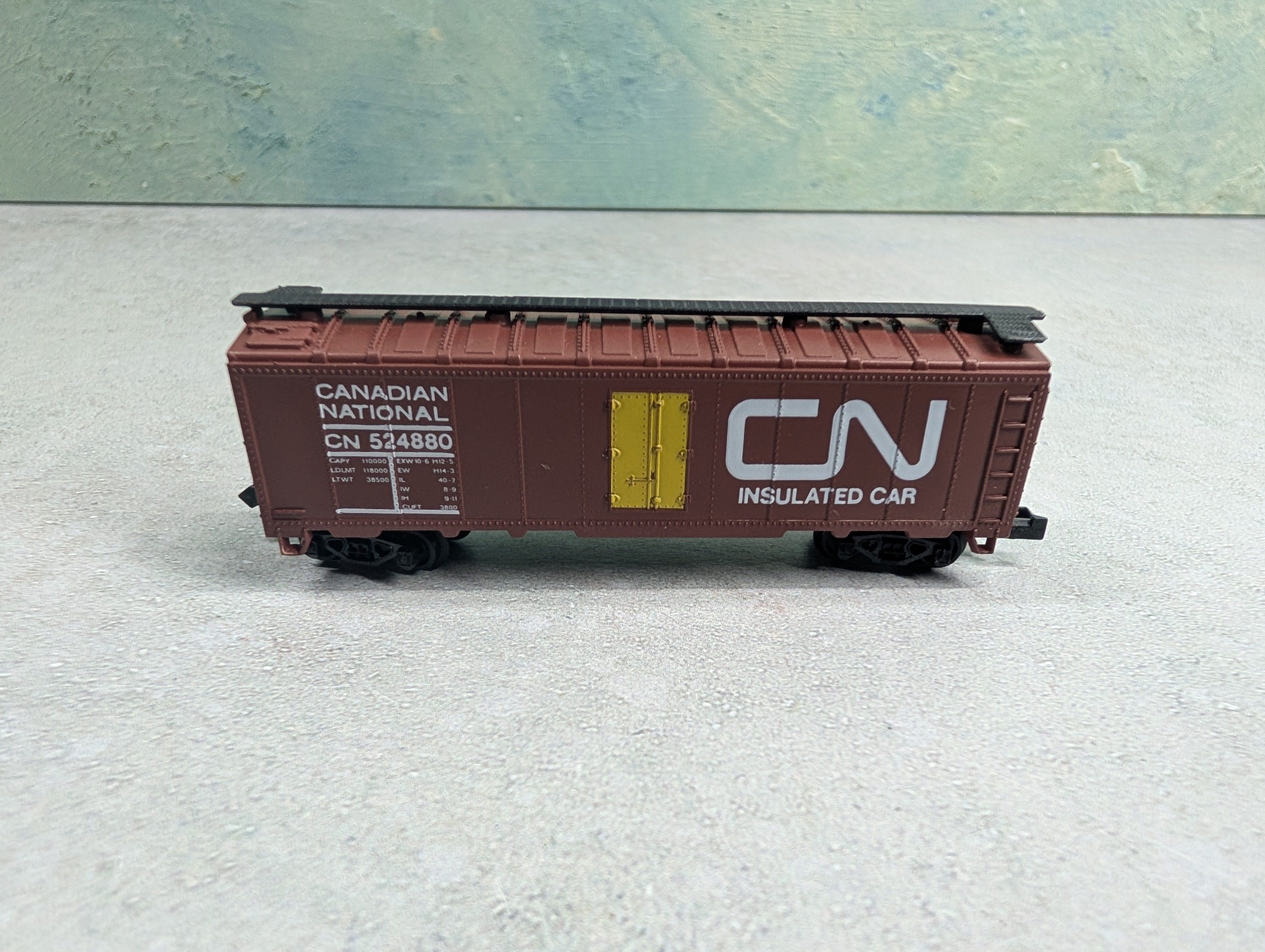 USED Model Power 3401 N Scale Steel Reefer Box Car Canadian National CN #524880