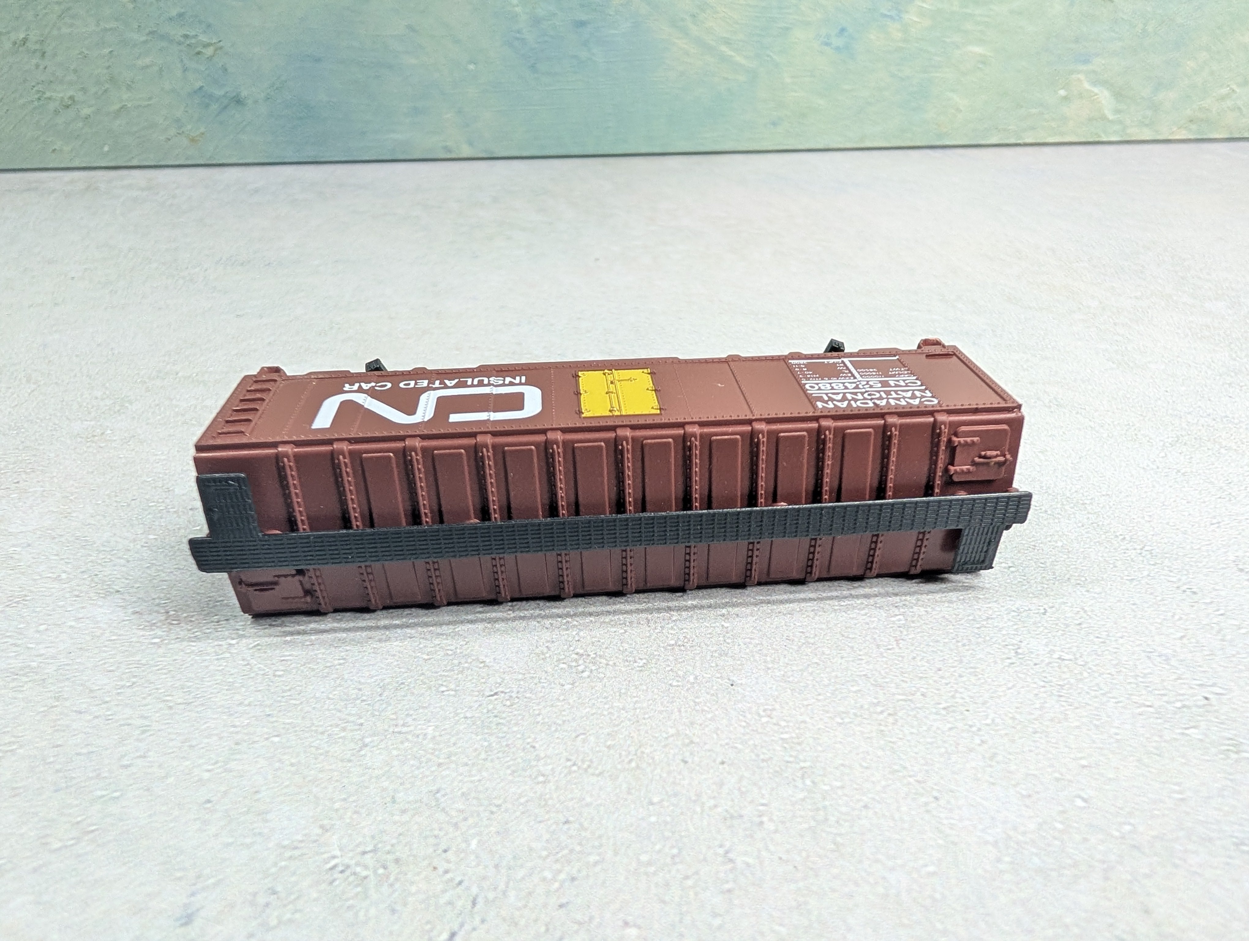 USED Model Power 3401 N Scale Steel Reefer Box Car Canadian National CN #524880