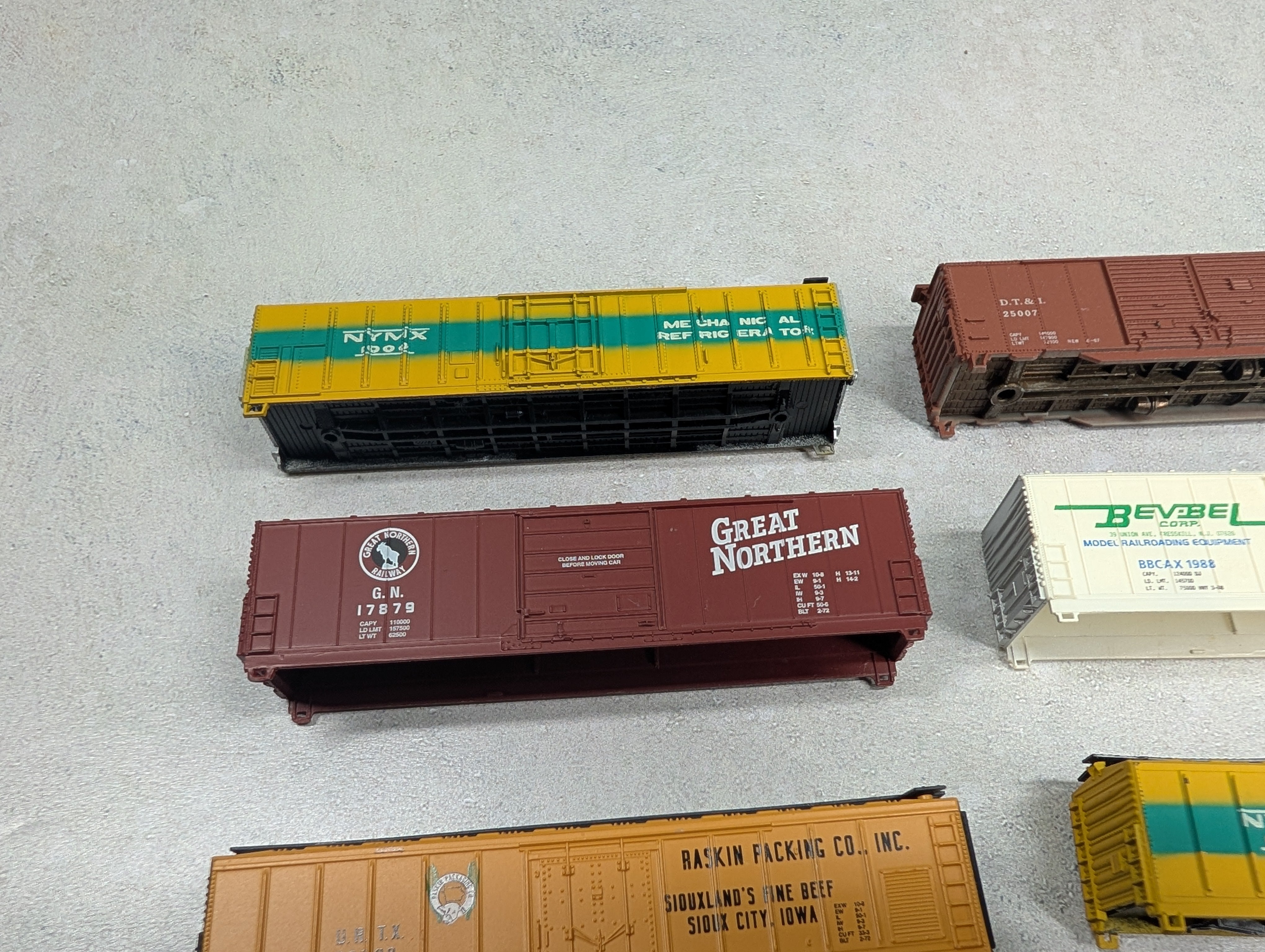 USED N Scale Lot of Various Box Cars - Incomplete & Shells Only (7 pcs)