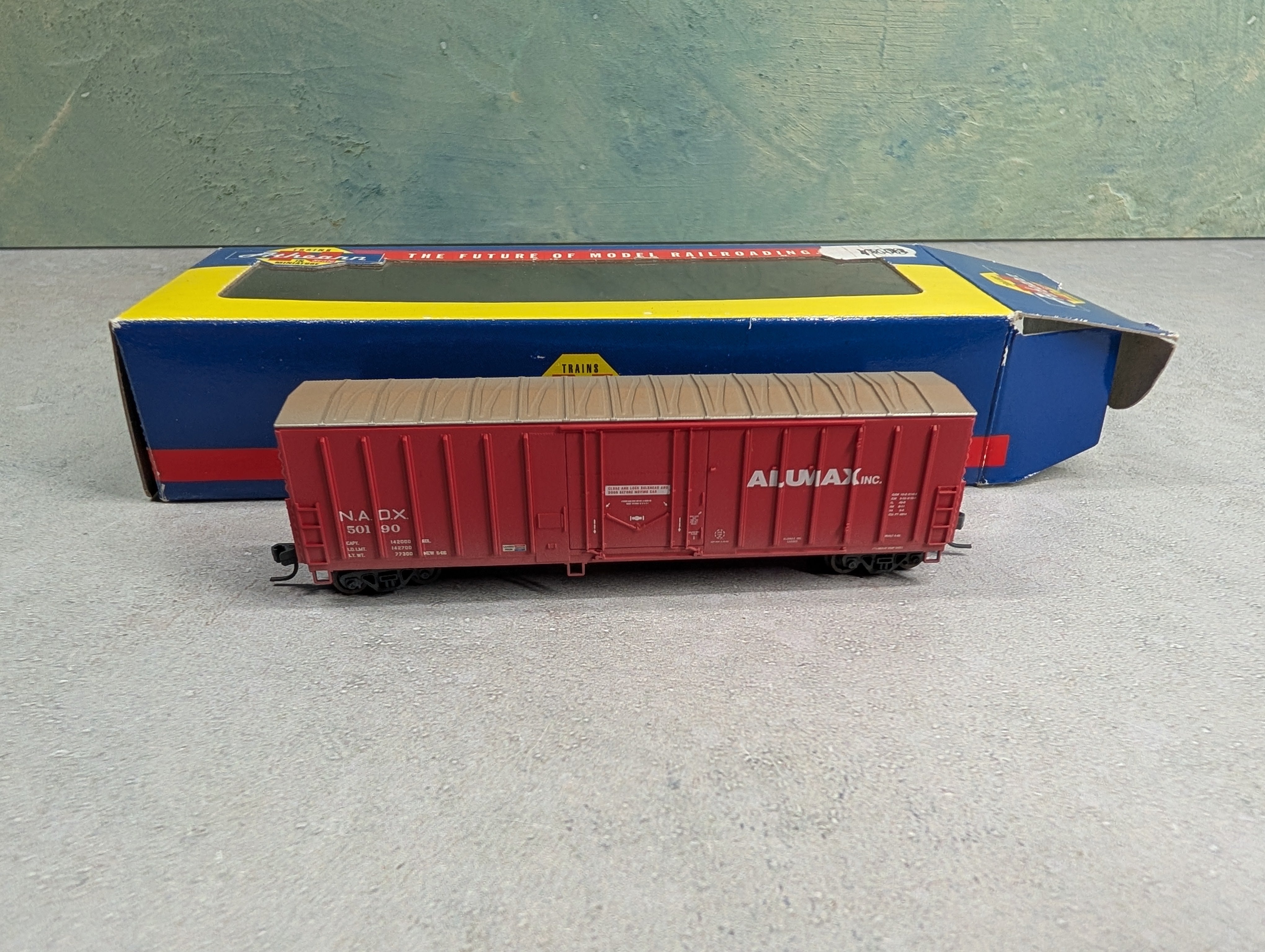USED Athearn 11179 N Scale 50' NACC Box Car Alumax NADX #50190 Light Weathering