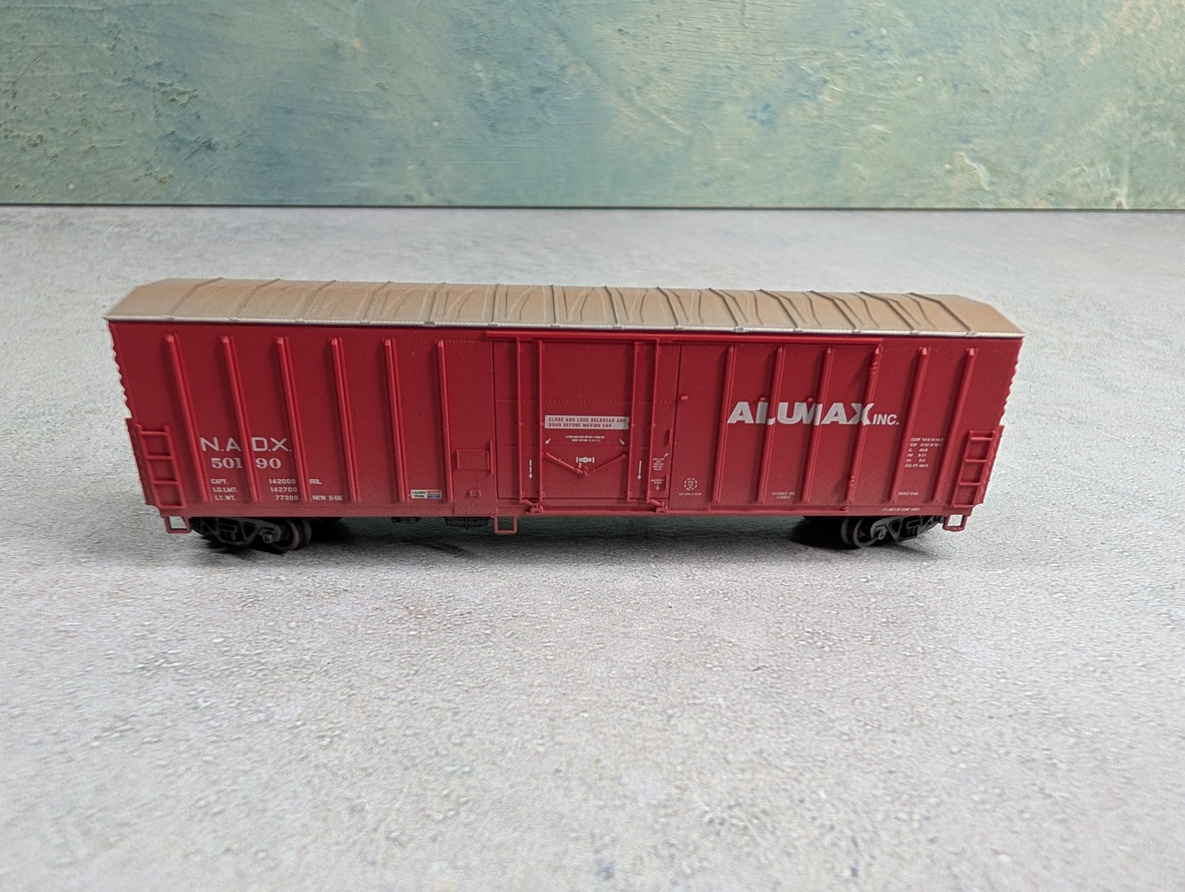 USED Athearn 11179 N Scale 50' NACC Box Car Alumax NADX #50190 Light Weathering