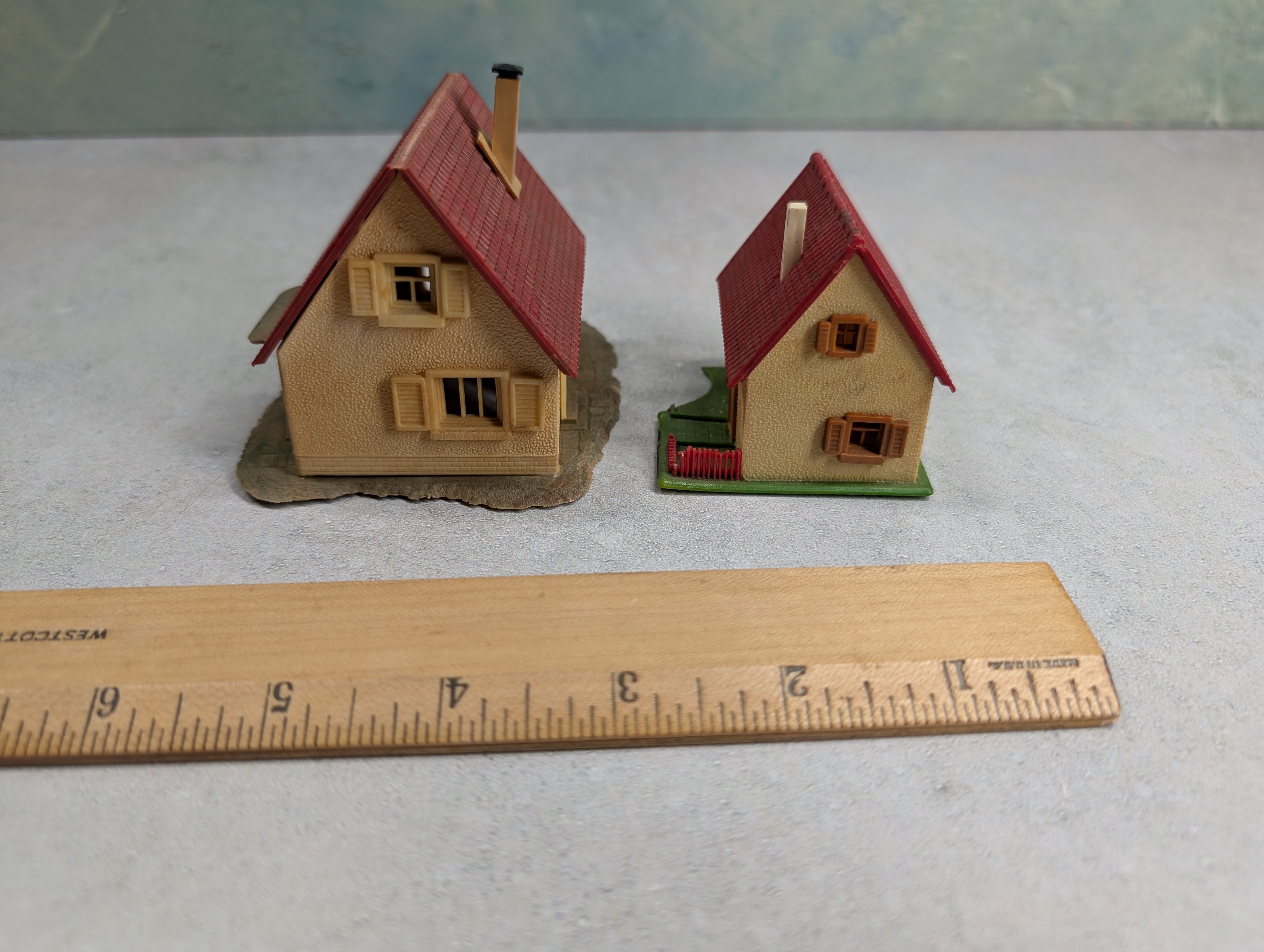 USED MULTI Scale Lot of Old Houses