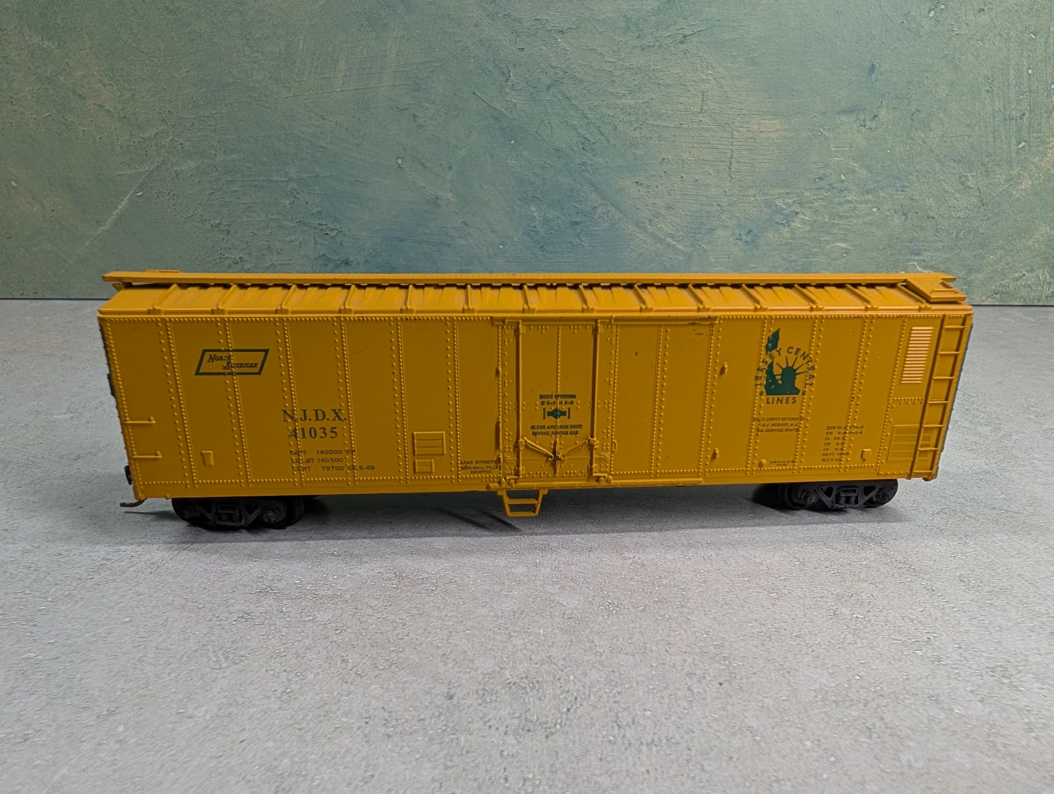 USED Athearn HO Scale 50' PD Box Car Jersey Central NJDX #41035