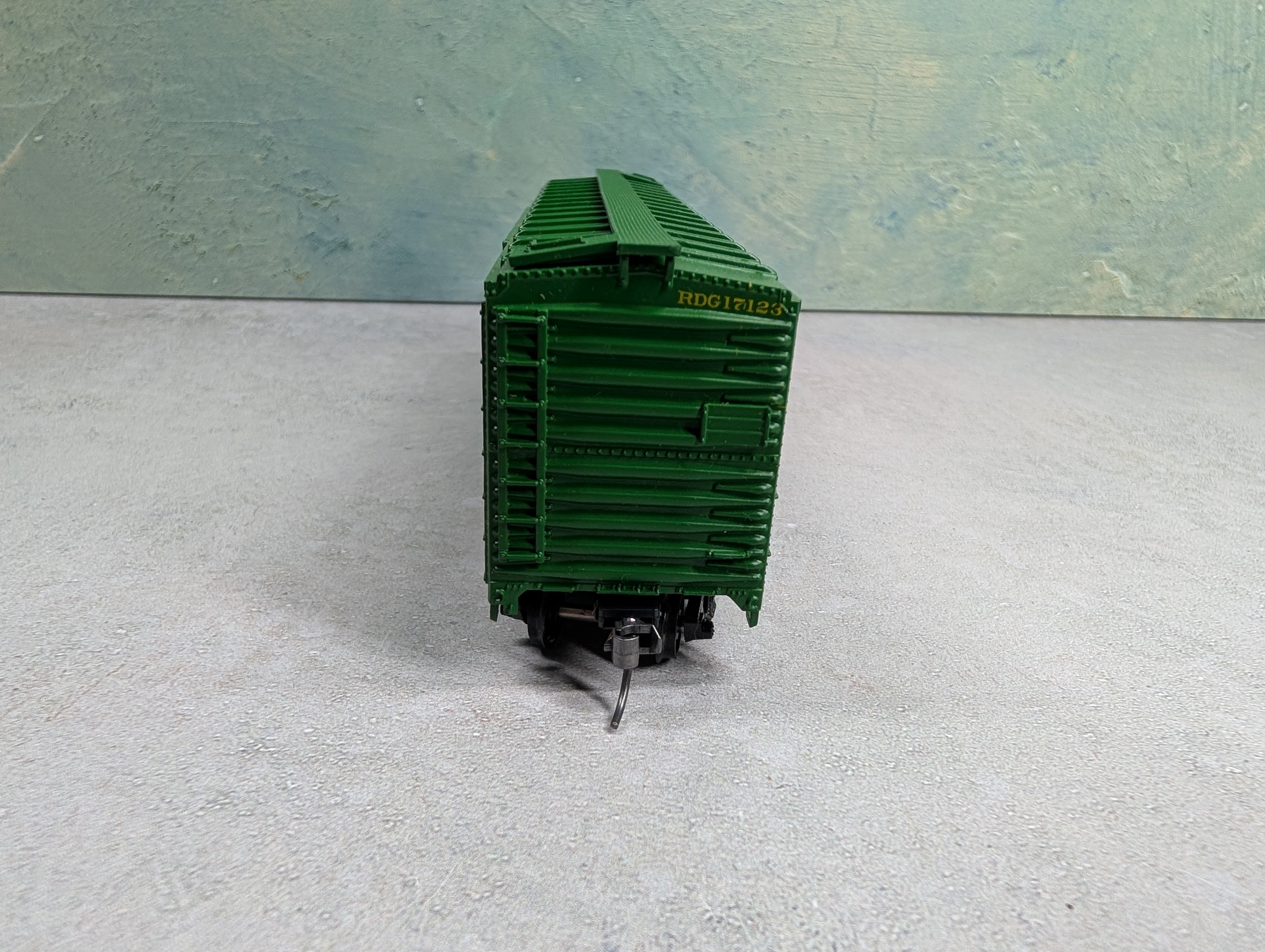 USED Athearn HO Scale 50' PD Box Car Reading RDG #17123