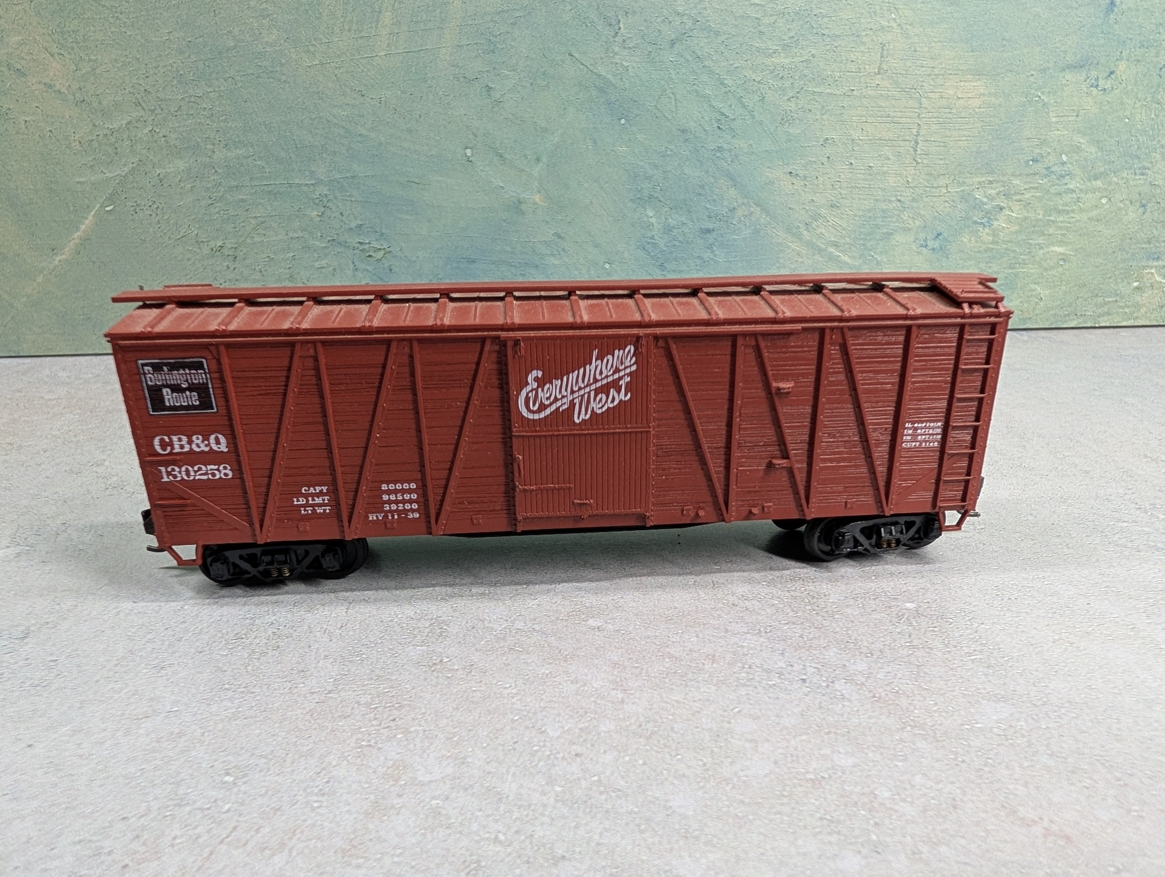 USED Accurail HO Scale 40' Wooden OB Box Car Burlington CB&Q #130258