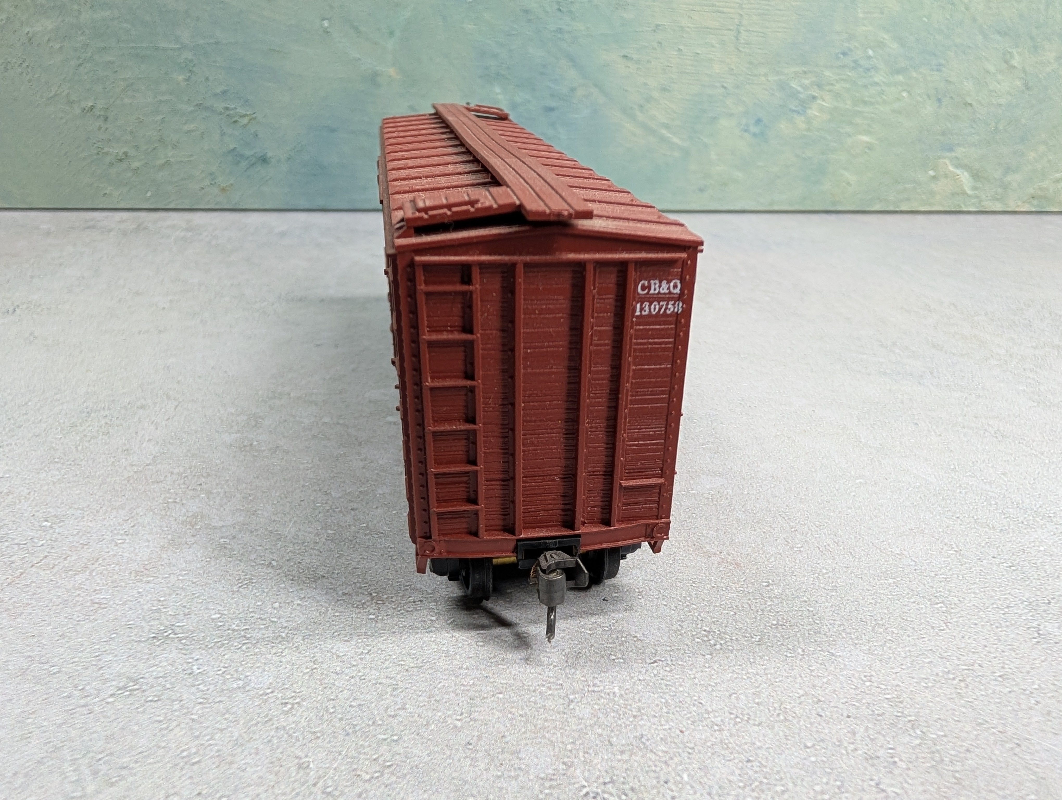 USED Accurail HO Scale 40' Wooden OB Box Car Burlington CB&Q #130258