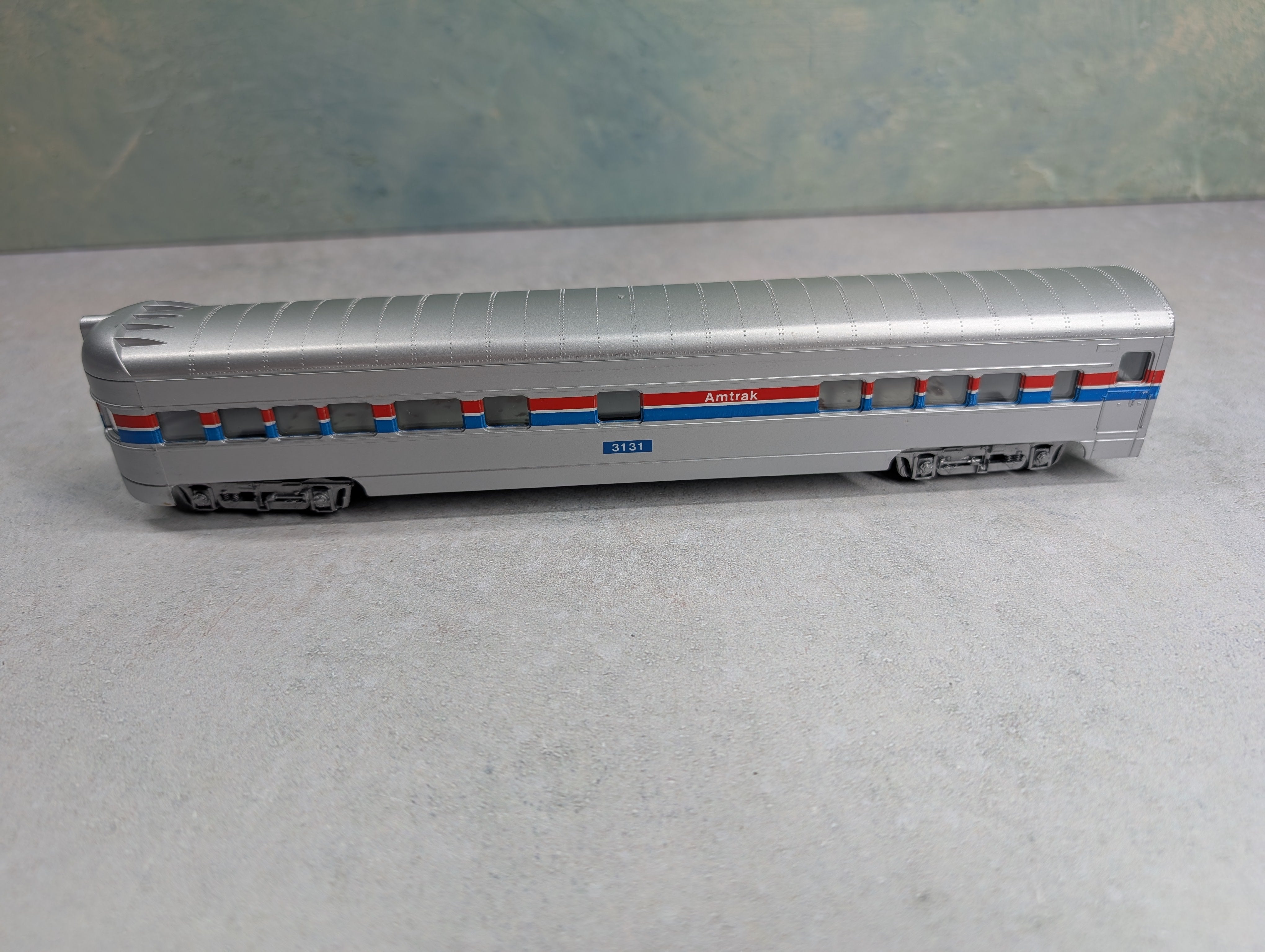 USED Con-Cor HO Scale Observation Passenger Car Amtrak #3131