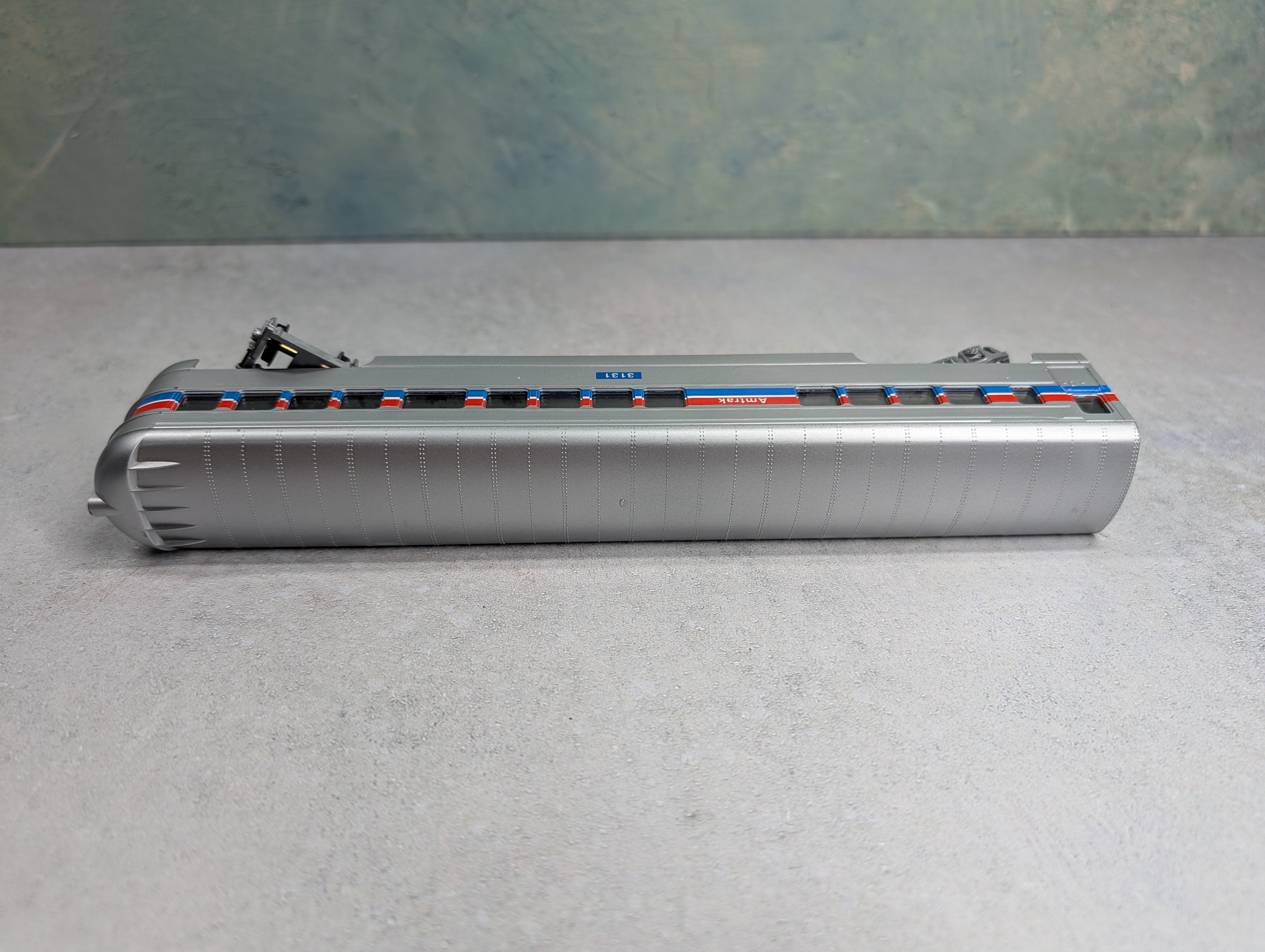USED Con-Cor HO Scale Observation Passenger Car Amtrak #3131