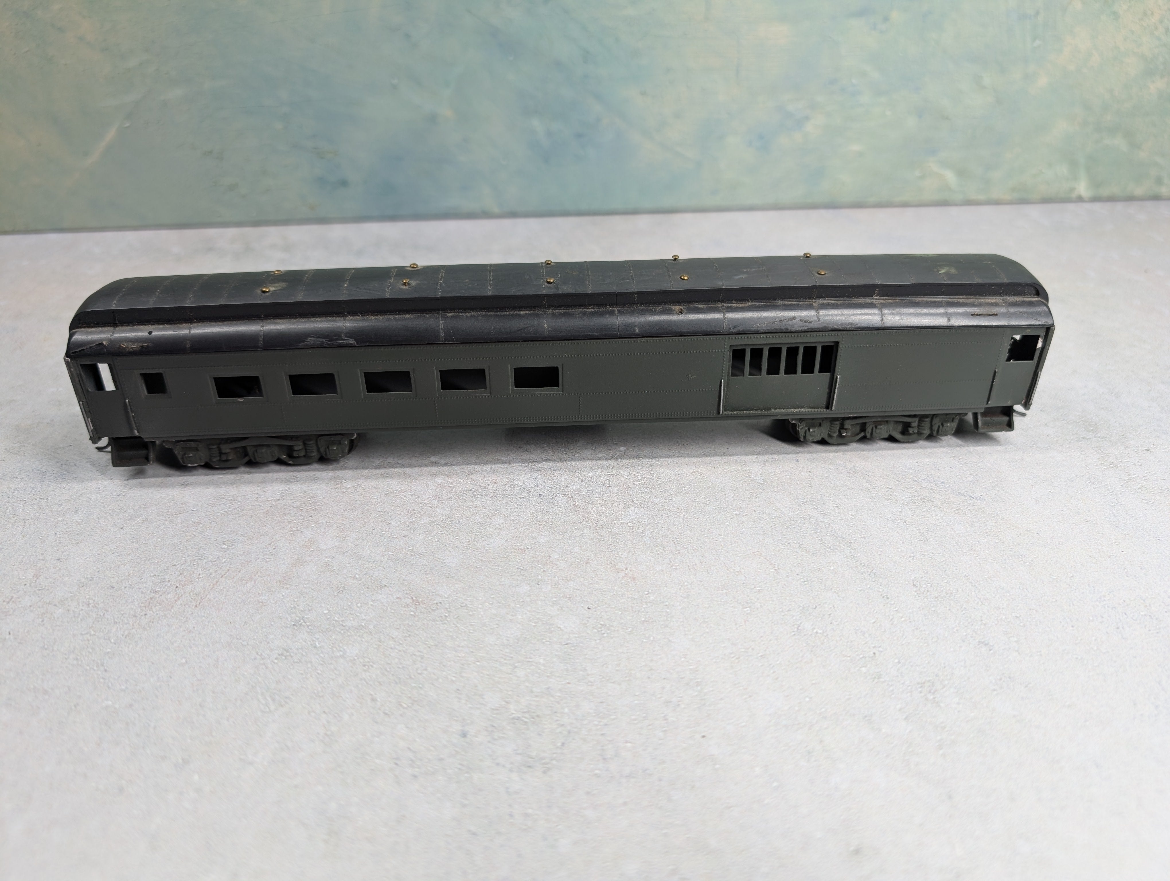 USED HO Scale Heavyweight Combine Passenger Car Undecorated Custom Painted