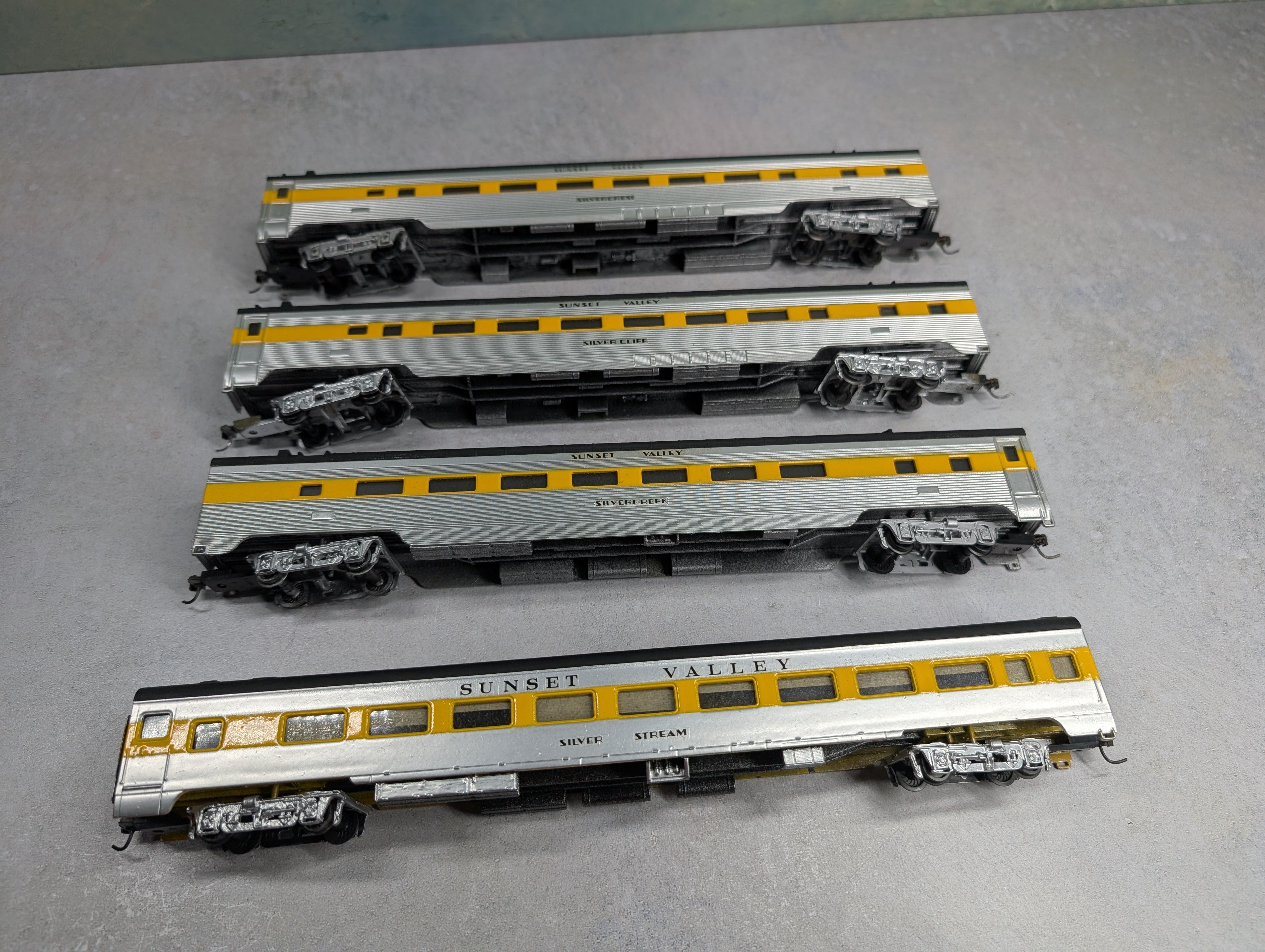 USED HO Scale Lot of Custom Coach Passenger Cars (4 pcs)