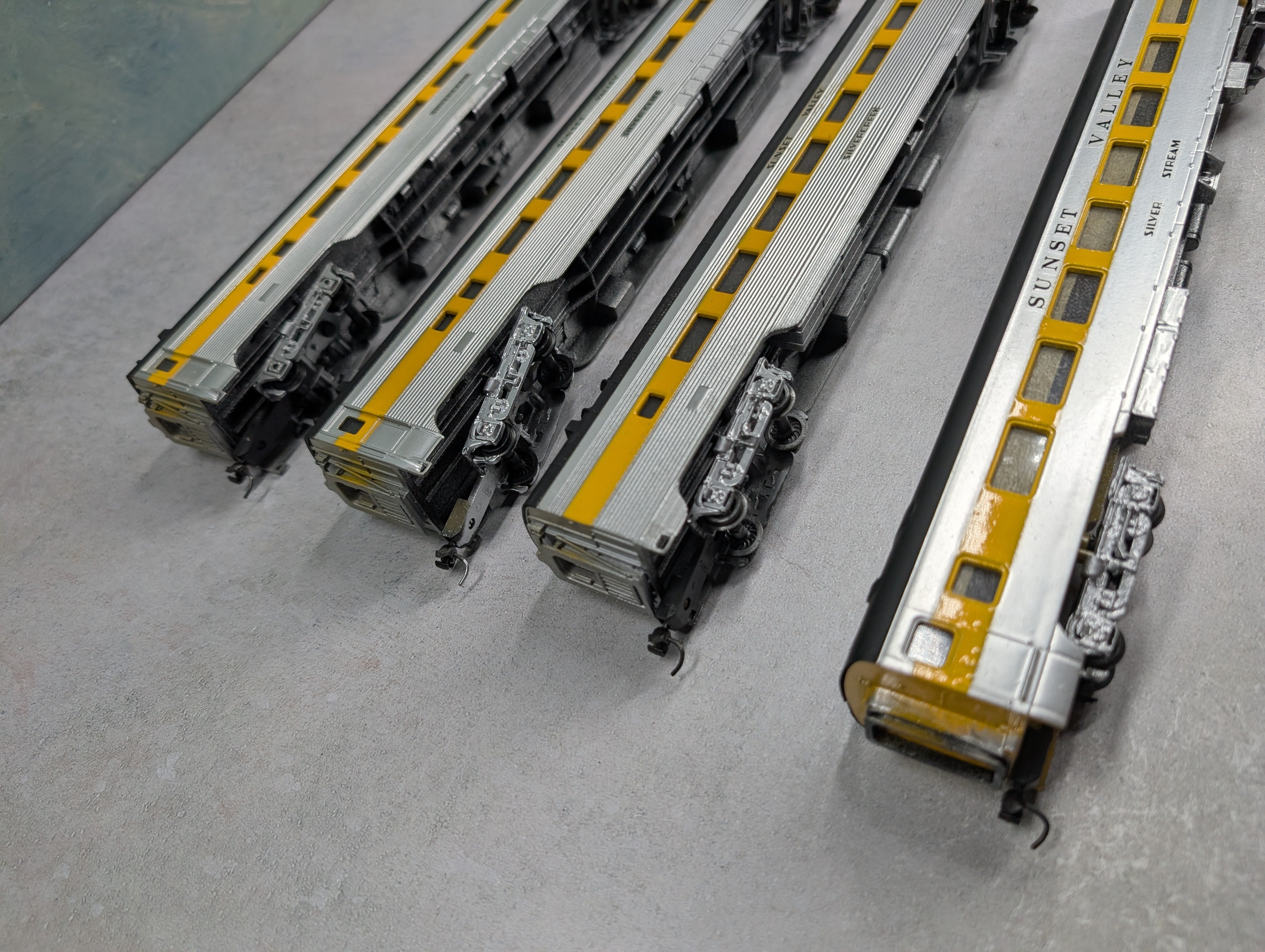 USED HO Scale Lot of Custom Coach Passenger Cars (4 pcs)