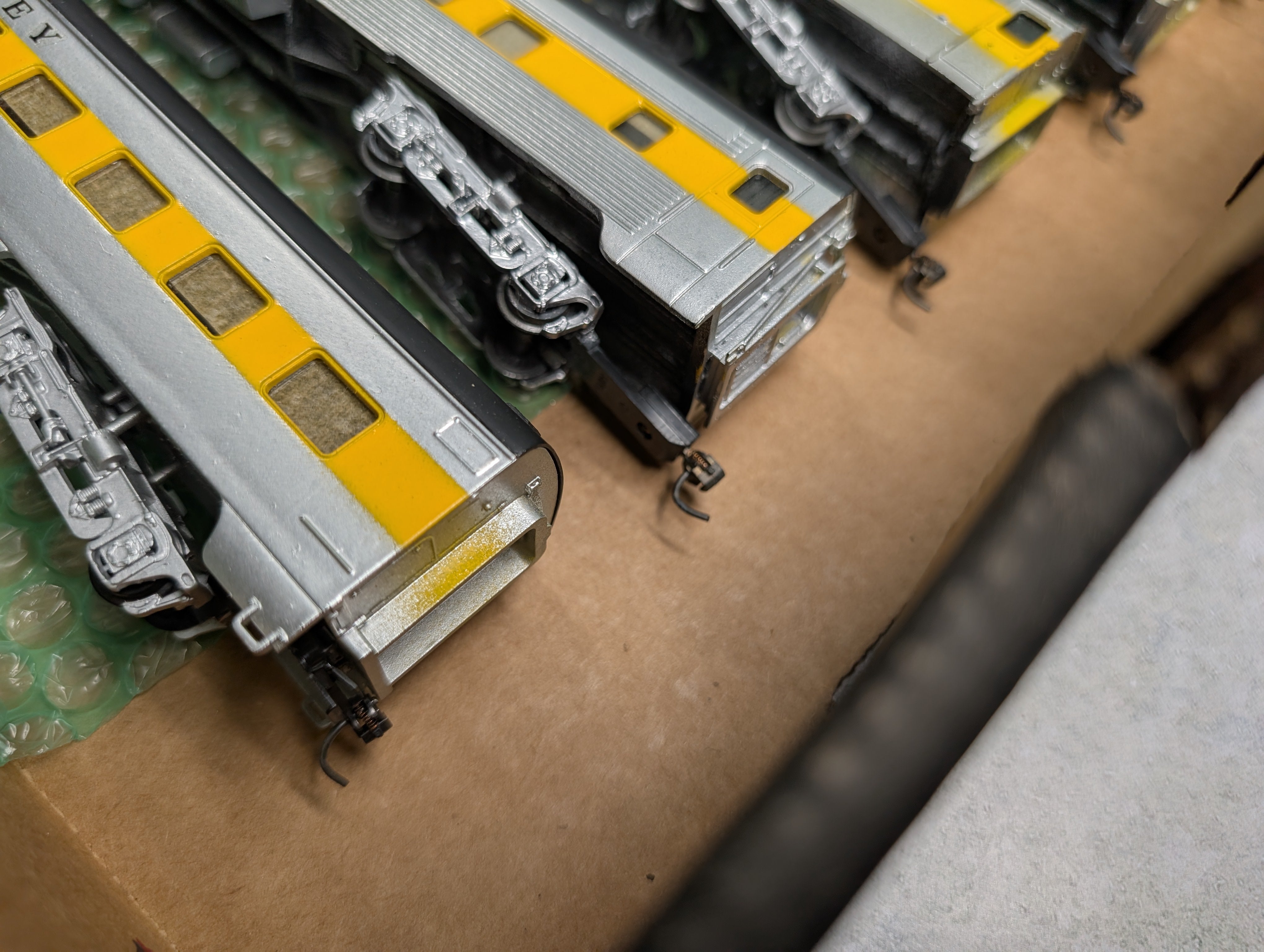 USED HO Scale Lot of Various Custom Passenger Cars (7 pcs)