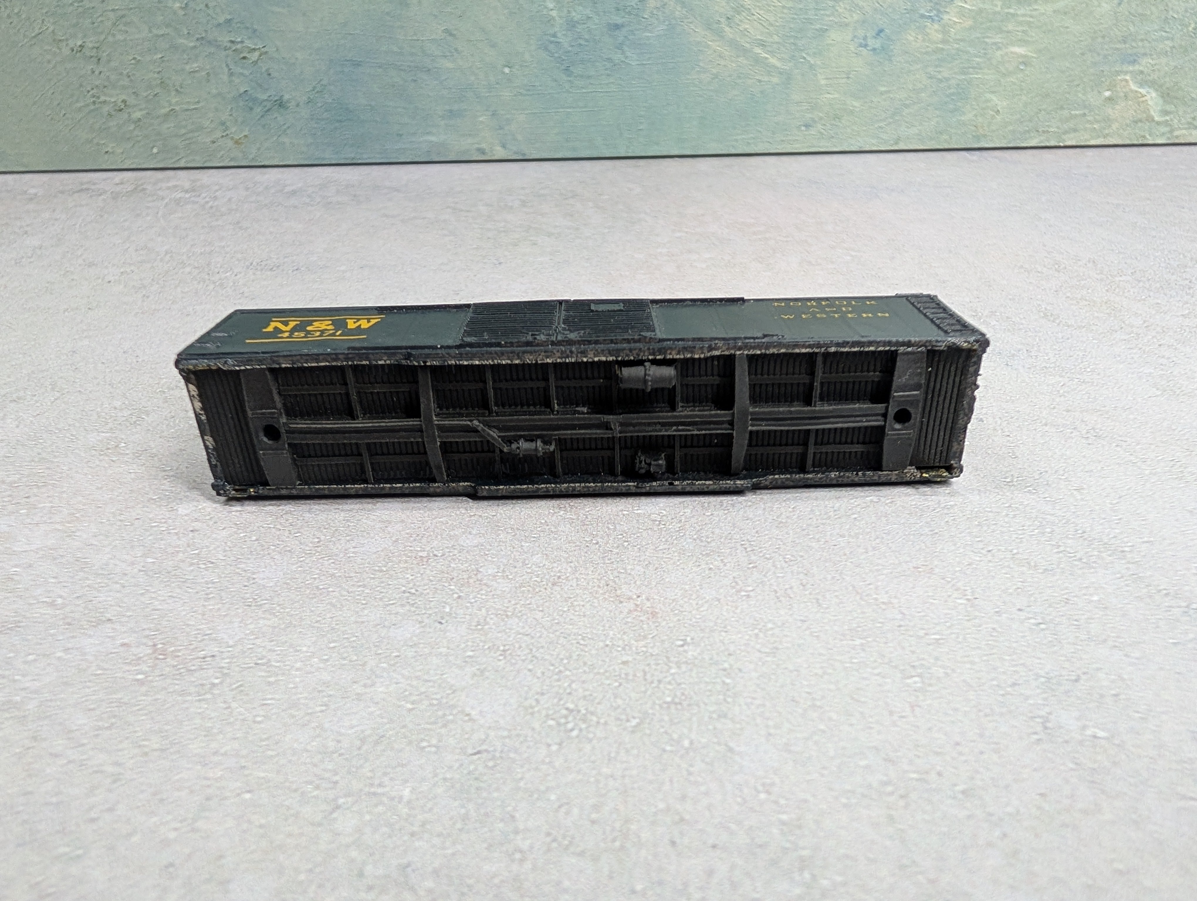 USED N Scale 50' DD Box Car Norfolk & Western N&W #45371 Shell & Frame Only
