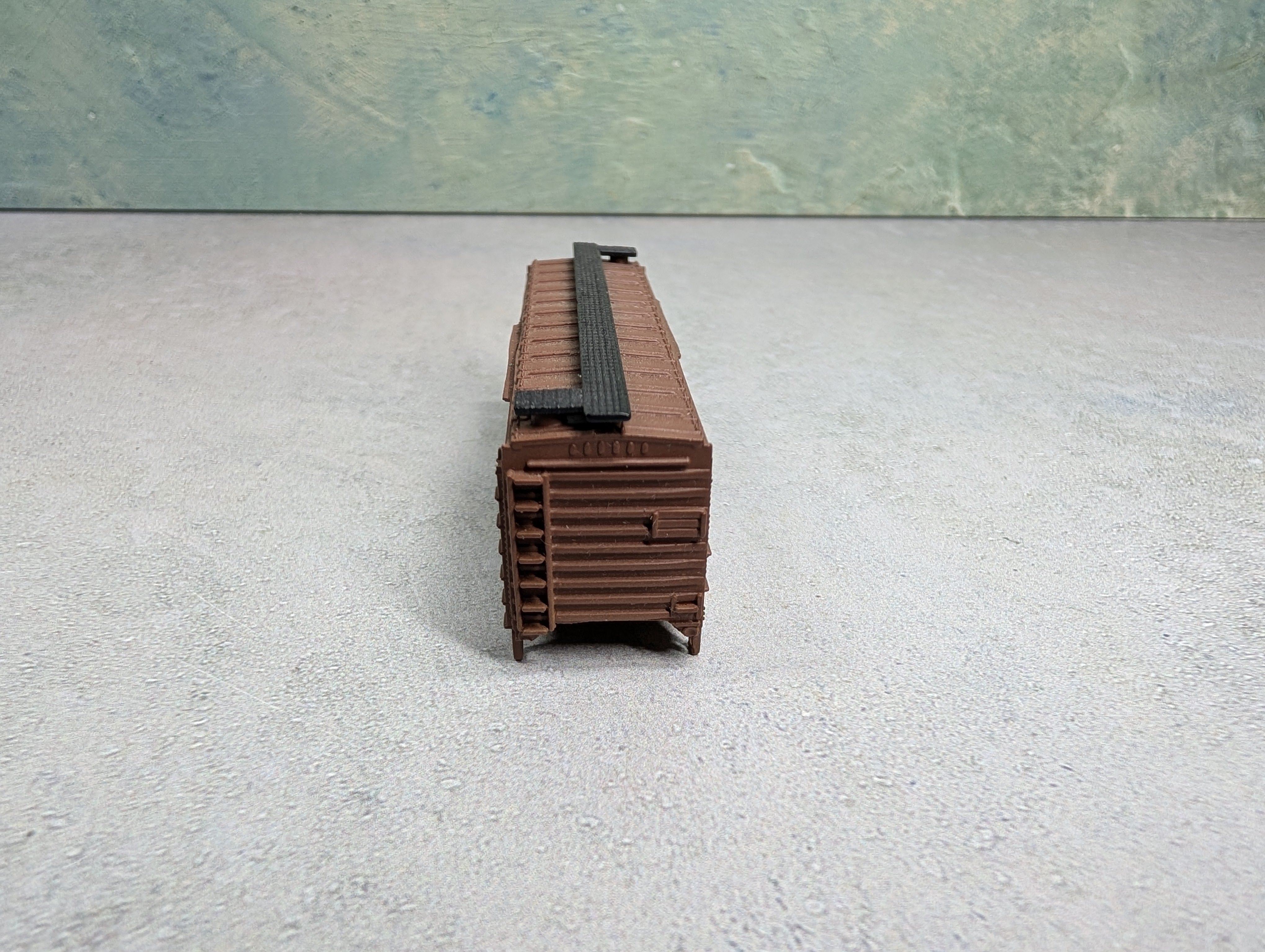 USED Bachmann N Scale 40' Box Car Rock Island RI #20065 Light Weathered Shell Only