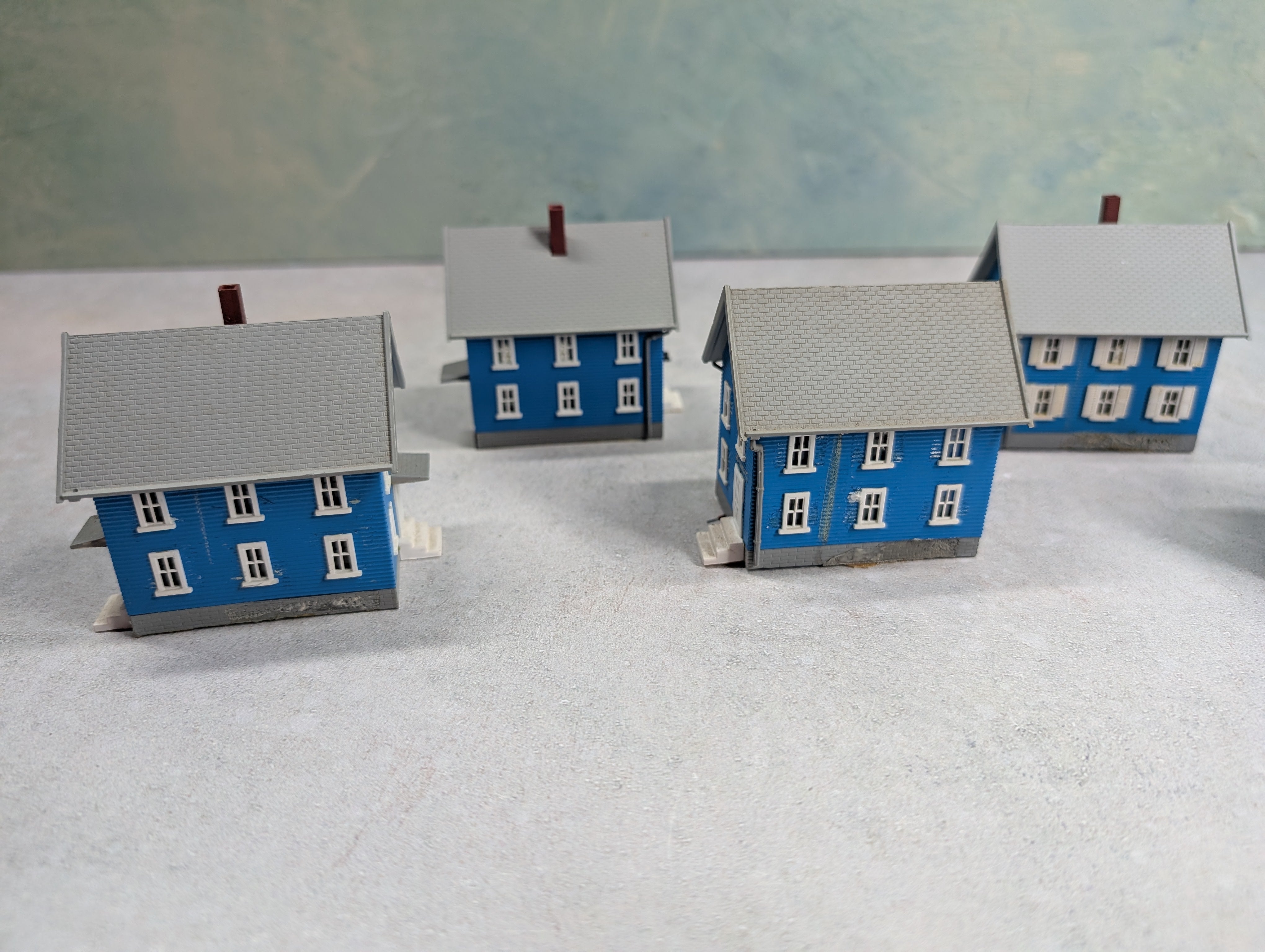 USED N Scale Lot of Blue Houses (6 pcs)