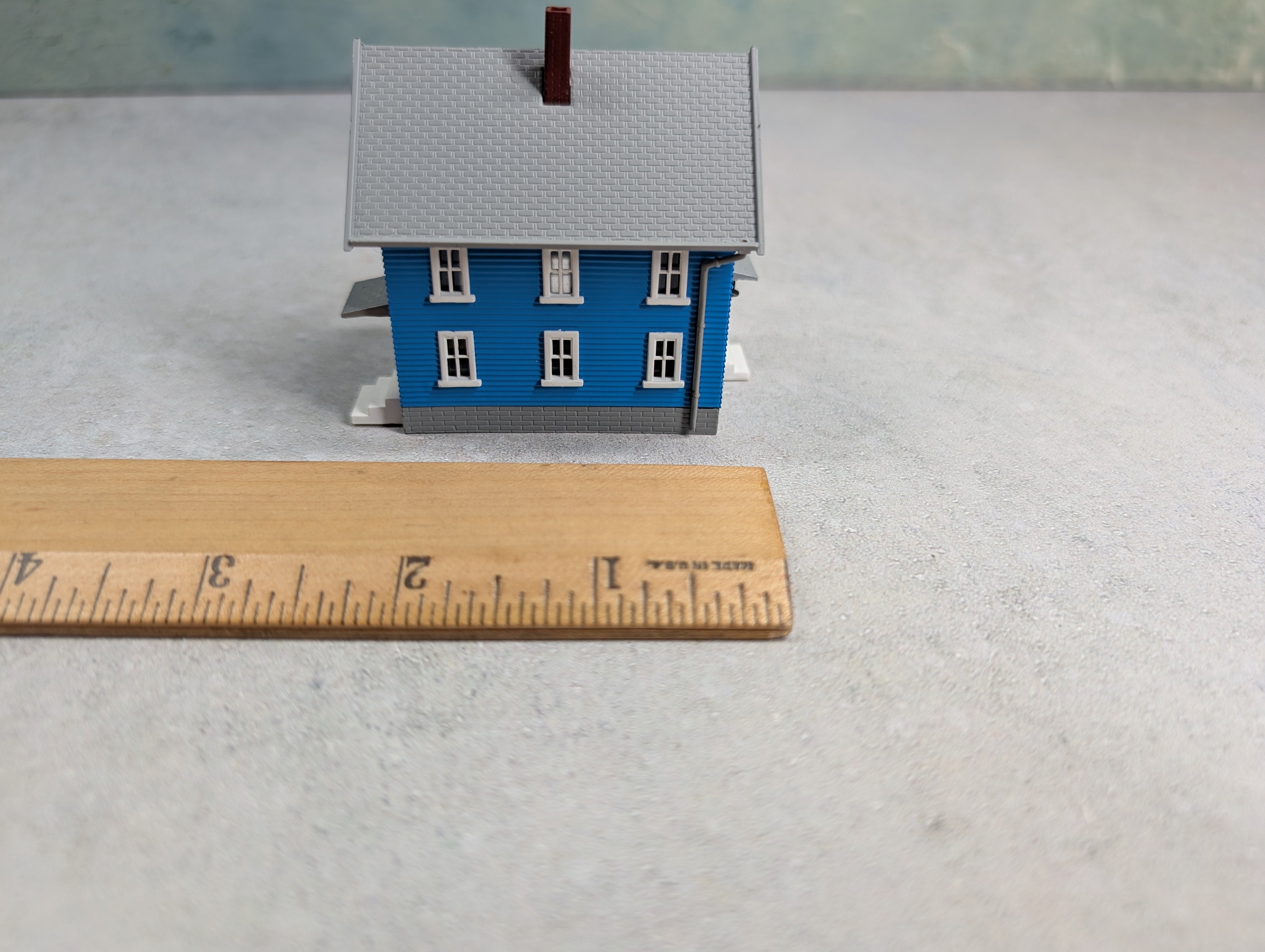 USED N Scale Lot of Blue Houses (6 pcs)