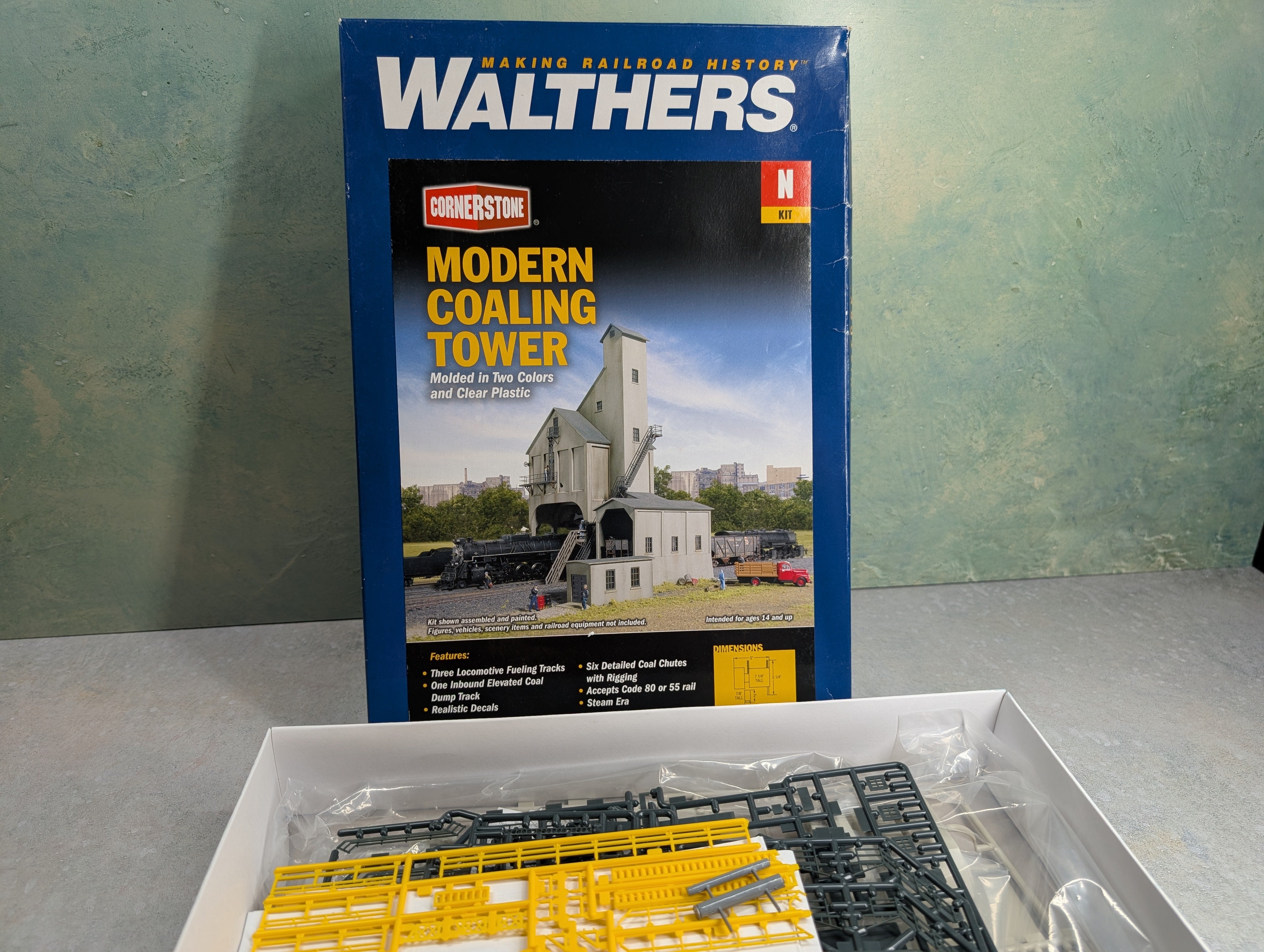 USED Walthers 933-3262 N Scale Cornerstone Modern Coaling Tower KIT