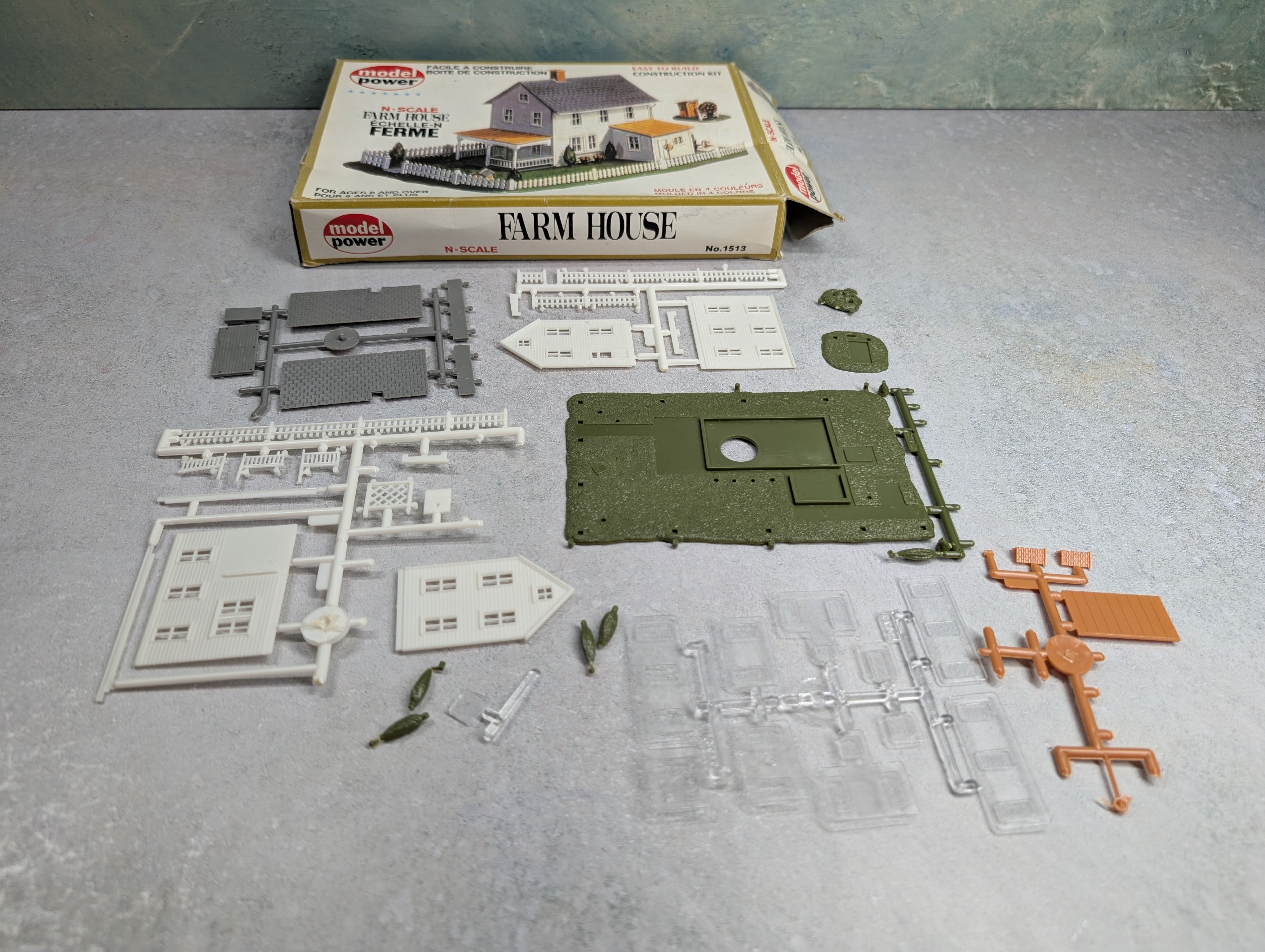 USED Model Power 1513 N Scale Farm House KIT