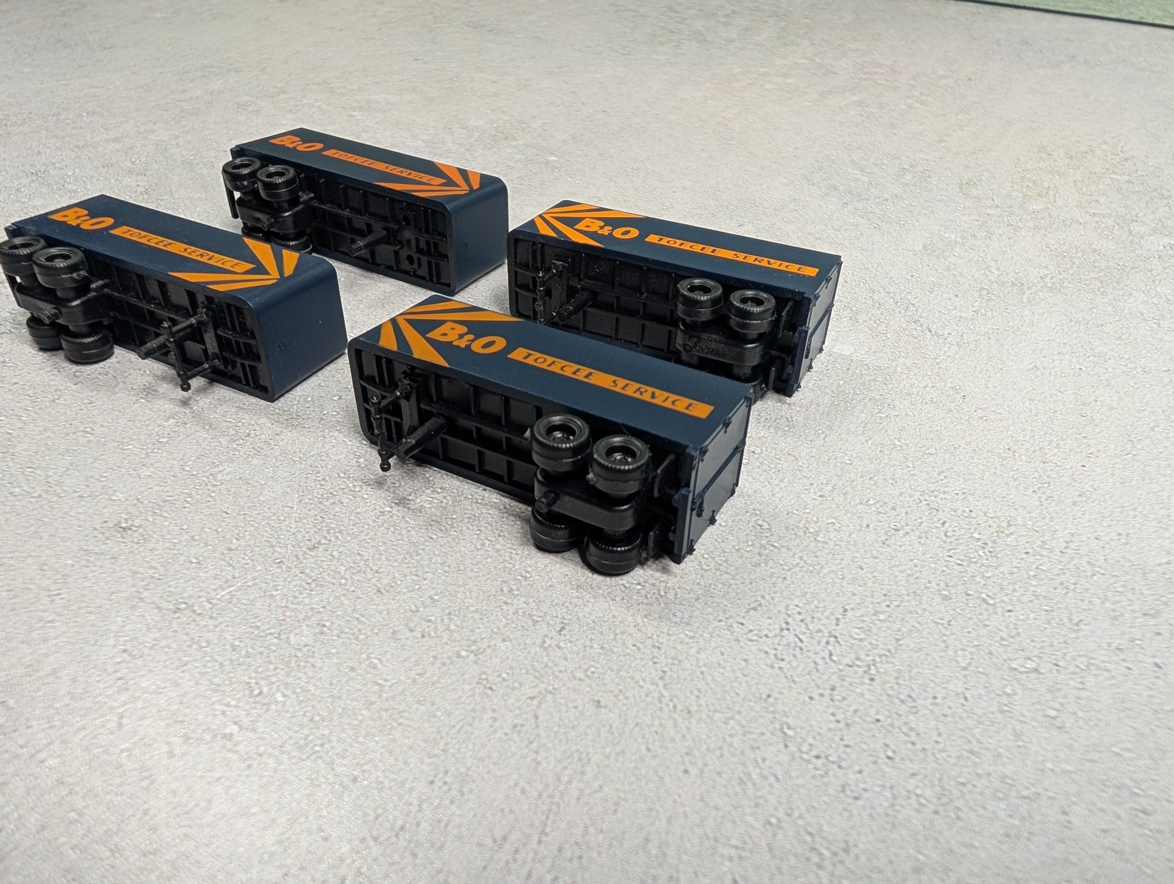 USED N Scale Lot of 24' Piggyback Trailers Baltimore and Ohio B&O #TOFCEE Service (4 pcs)