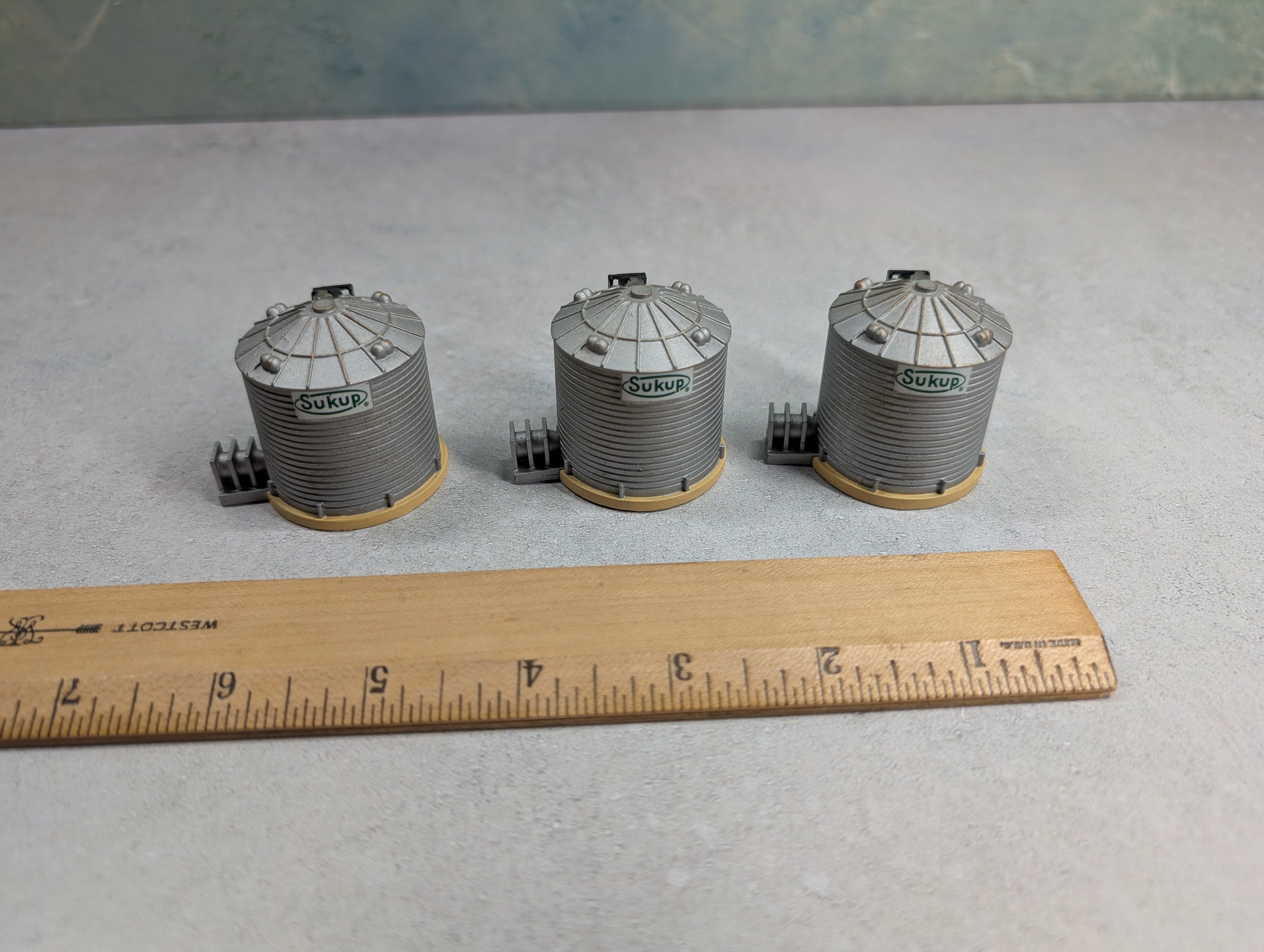 USED Imex 6346 N Scale Sukup Grain Storage Tower (3 pcs)