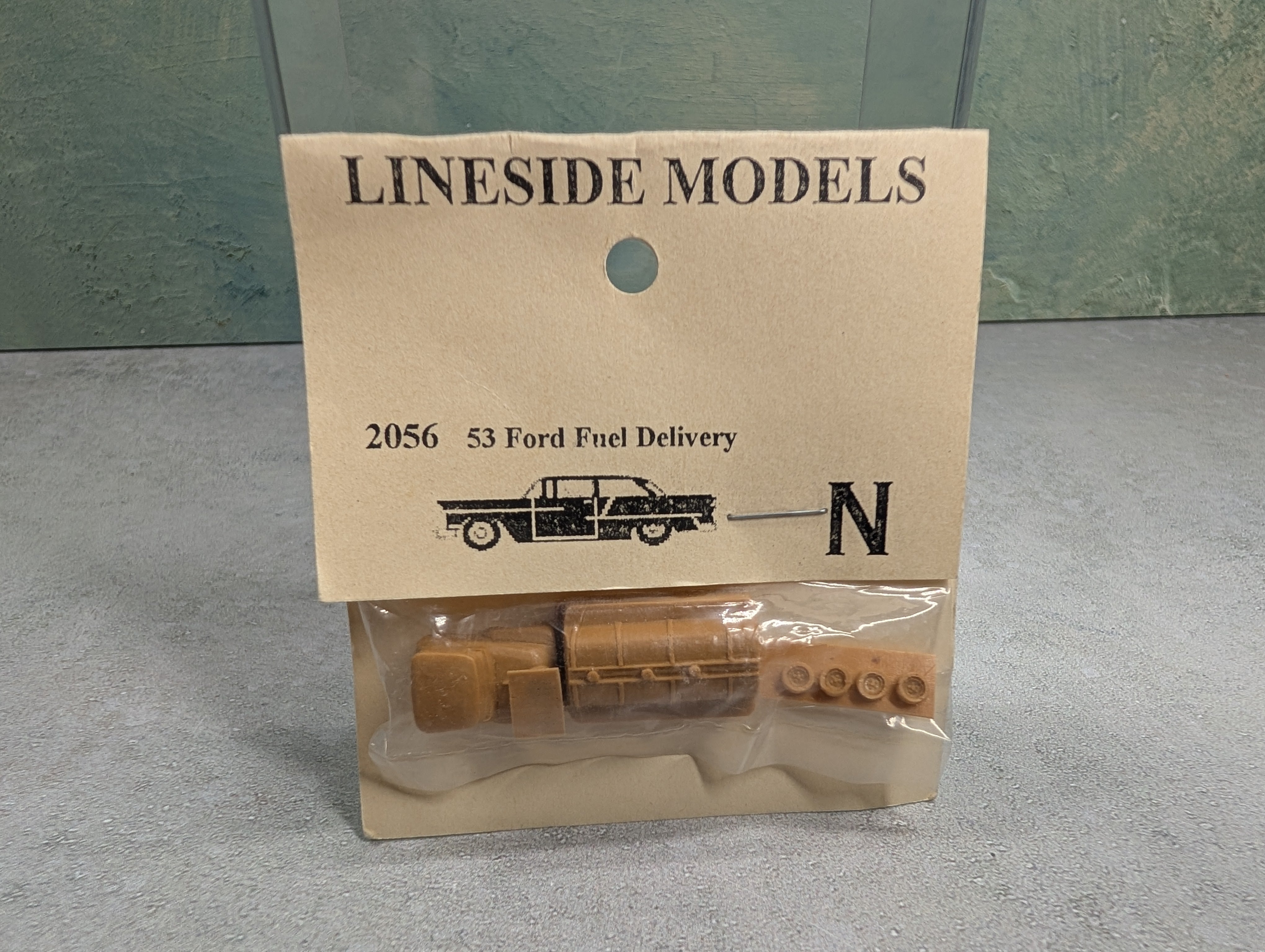 Lineside Models 2056 N Scale 53 Ford Fuel Delivery KIT