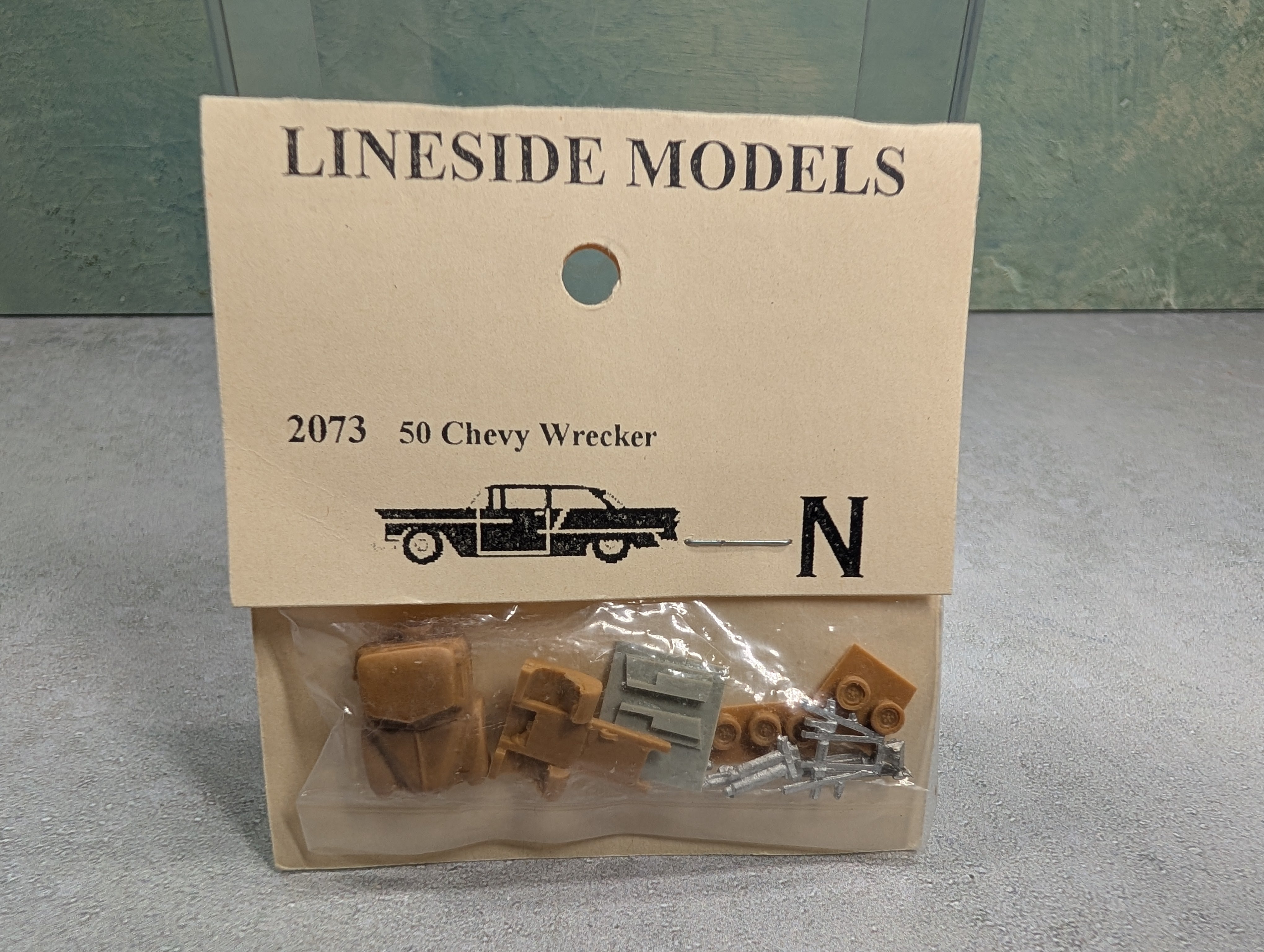 Lineside Models 2073 N Scale 50 Chevy Wrecker KIT
