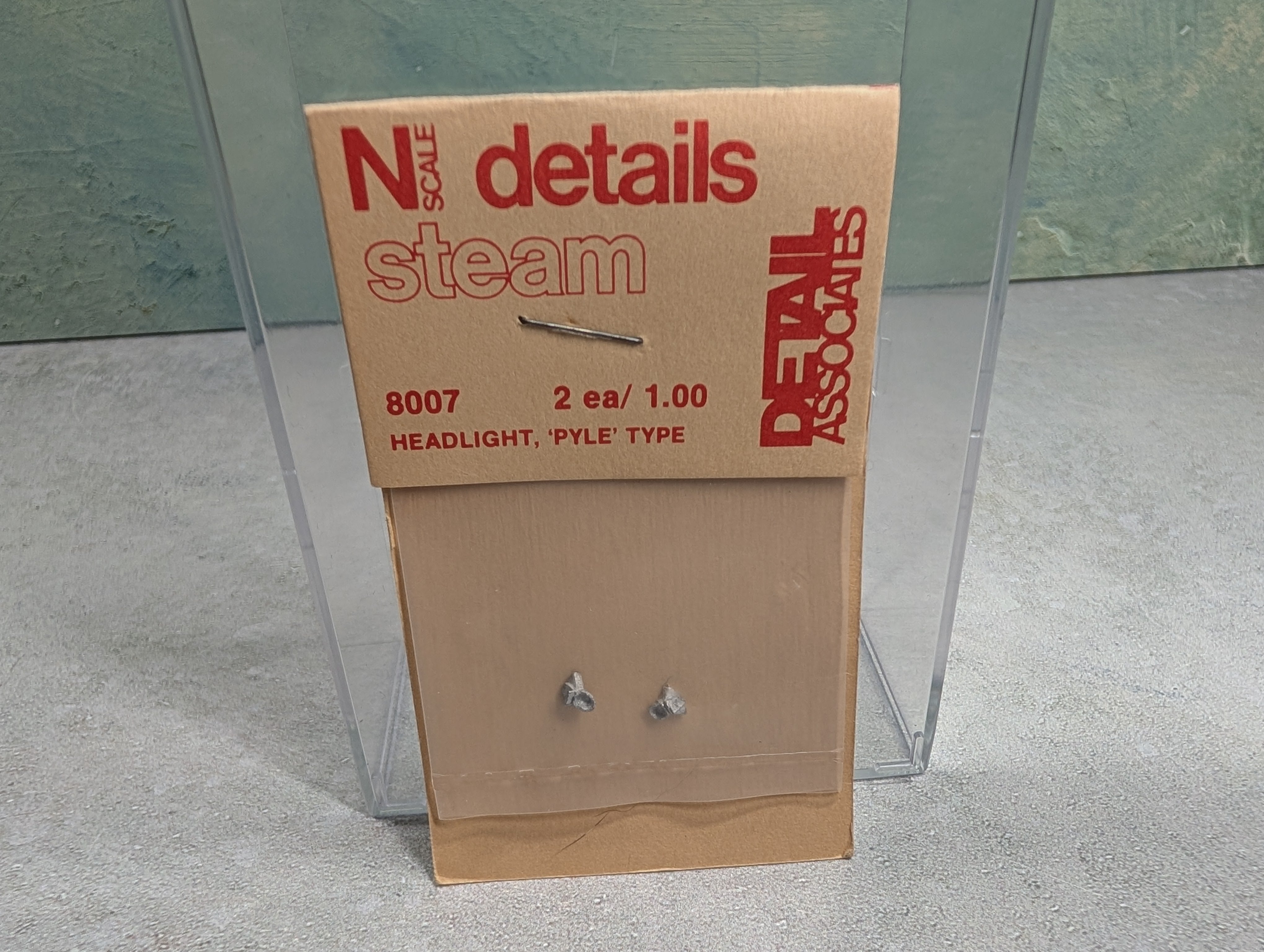 Detail Associates 8007 N Scale Headlight Pyle Type (2 pcs)
