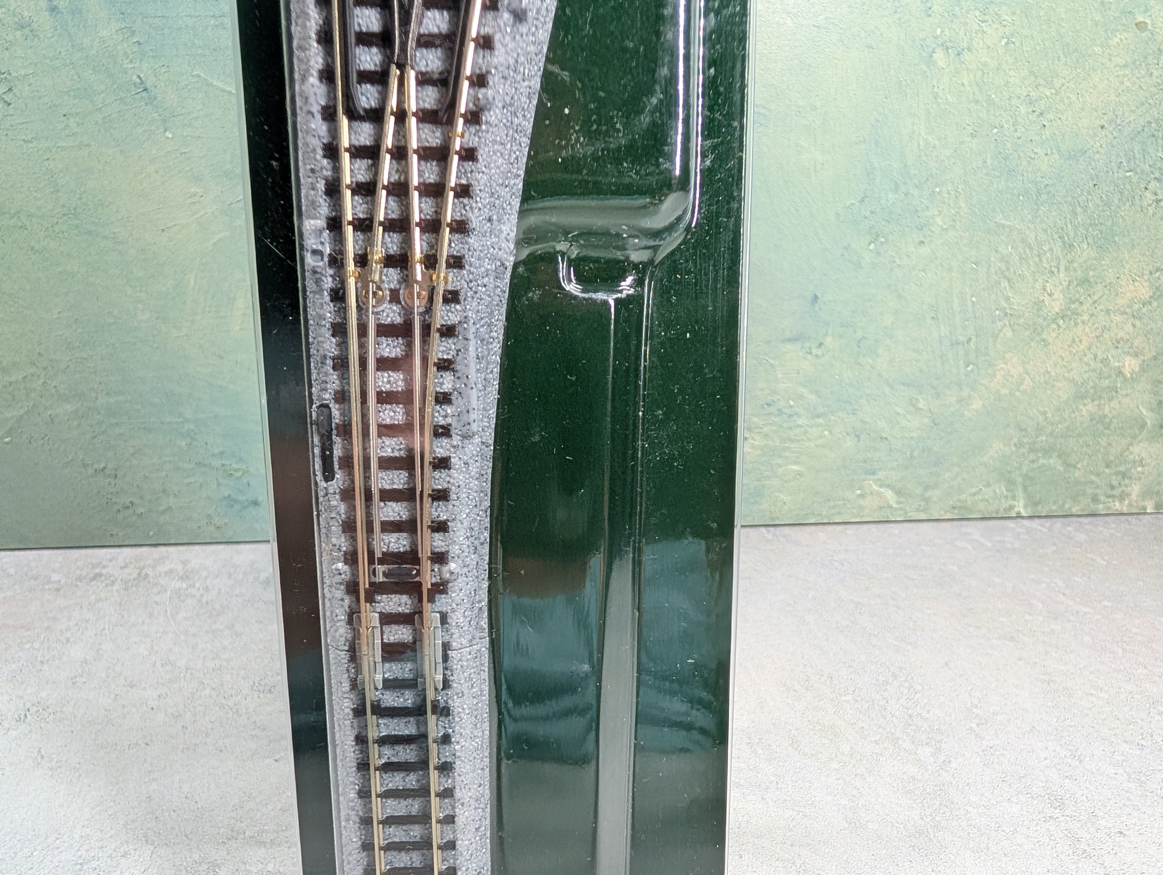 USED KATO 20-221 N Scale Incomplete Electric Turnout #4, Right, R19"-15 Degrees