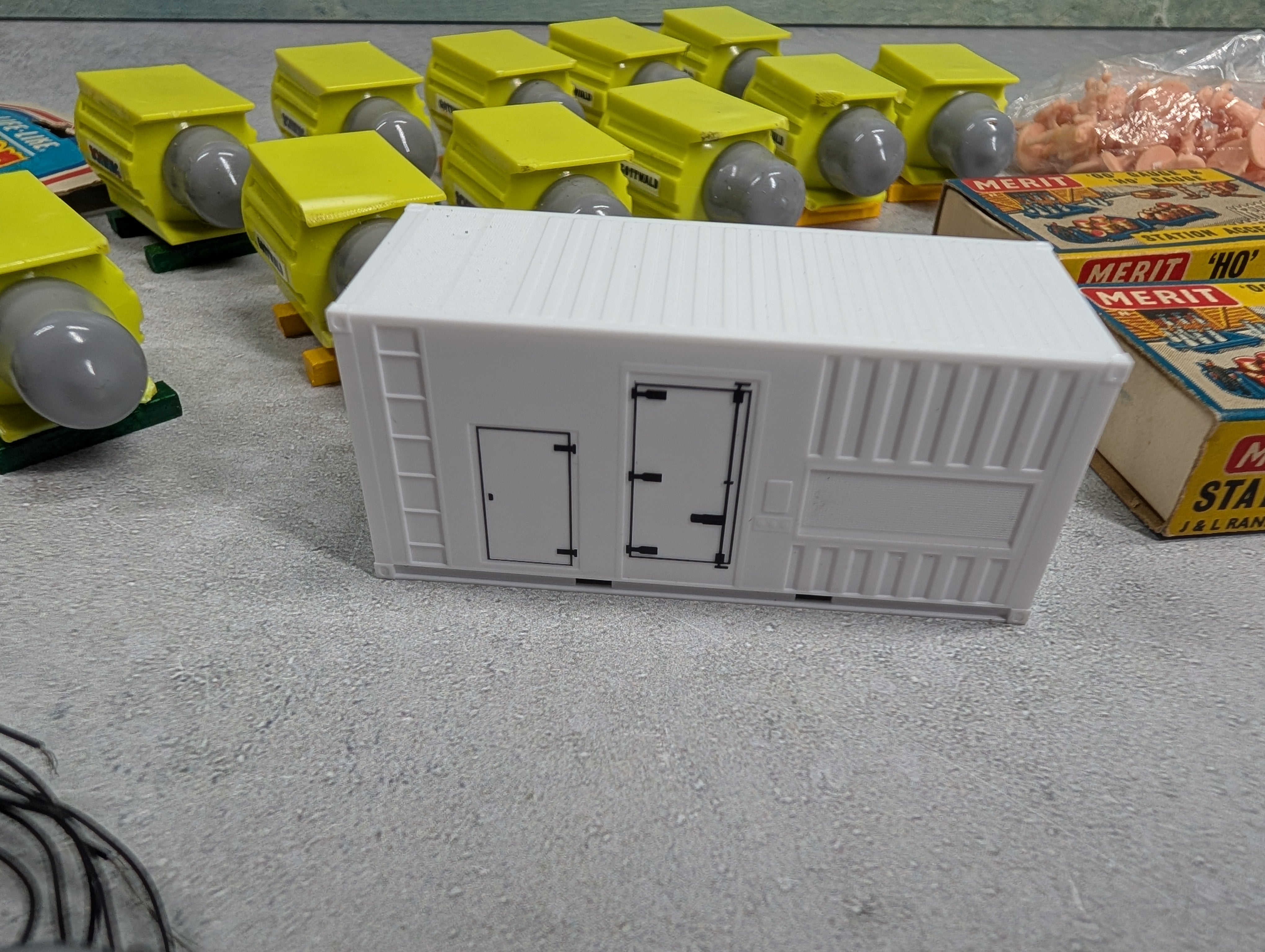 USED HO Scale Lot of Wire, Lights, Custom Generators & More