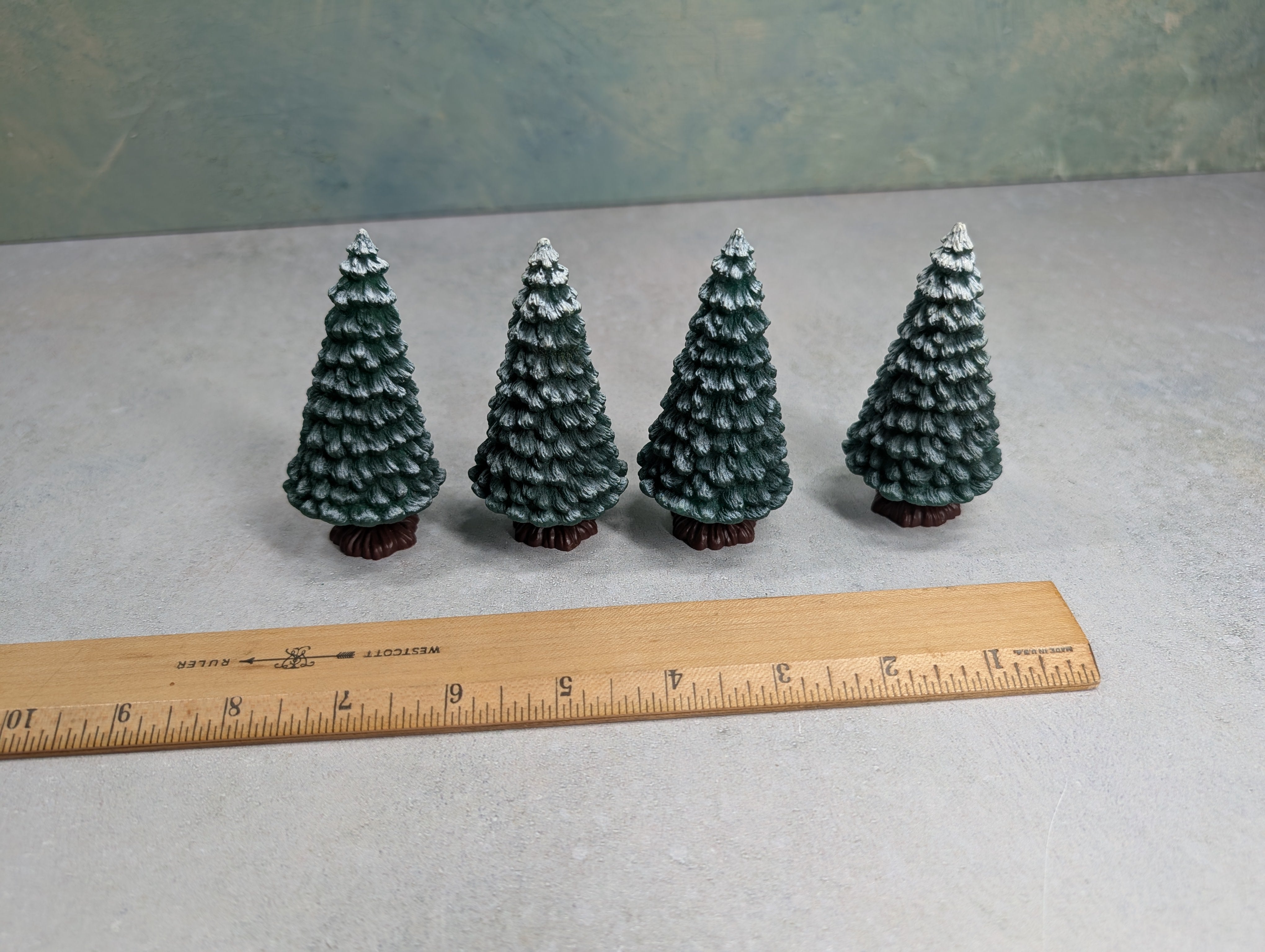 USED MULTI Scale Snow Covered Pine Trees (4 pcs)