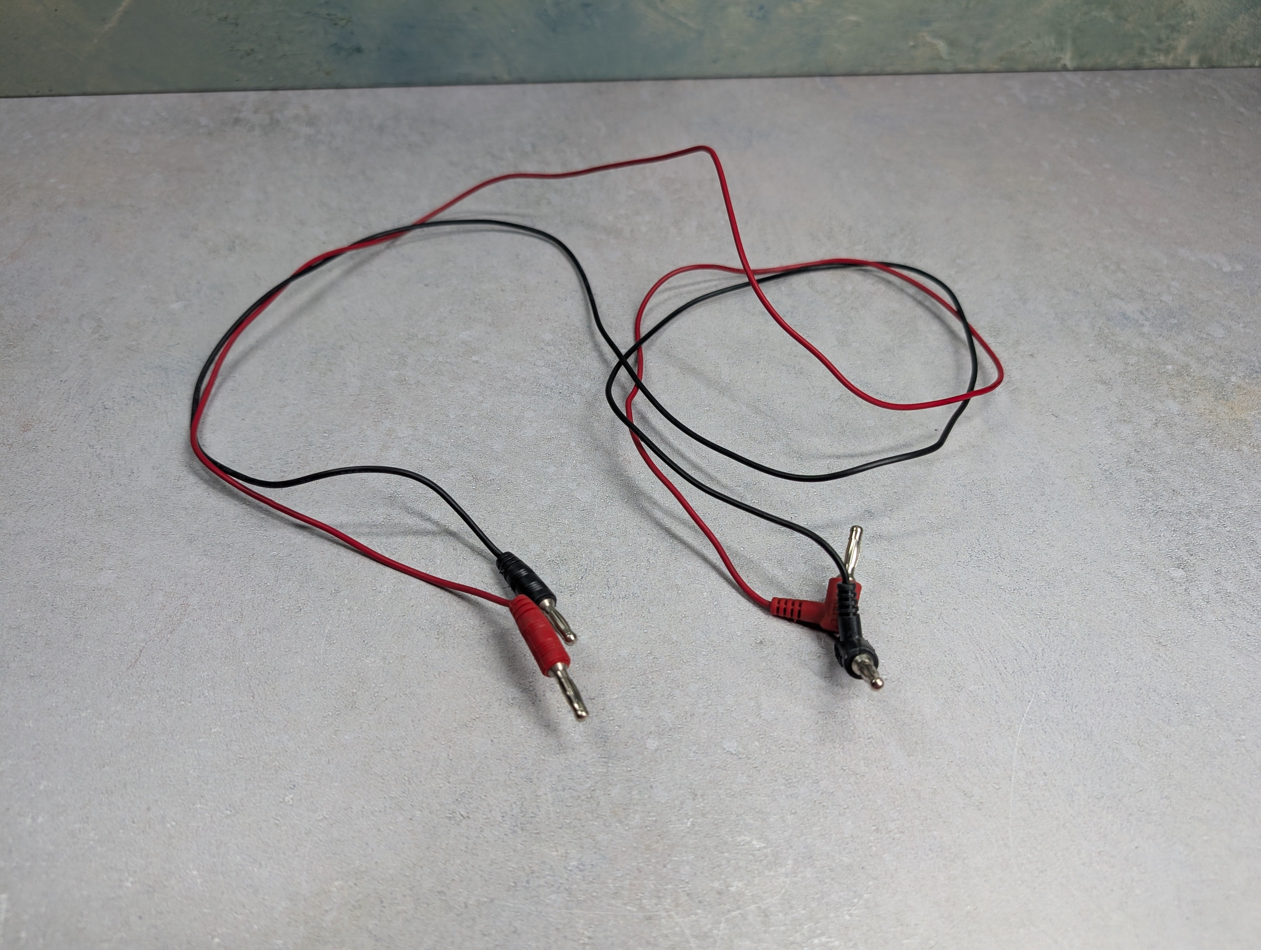 USED MTH O Black and Red Track Connector Wires (Approx 40")