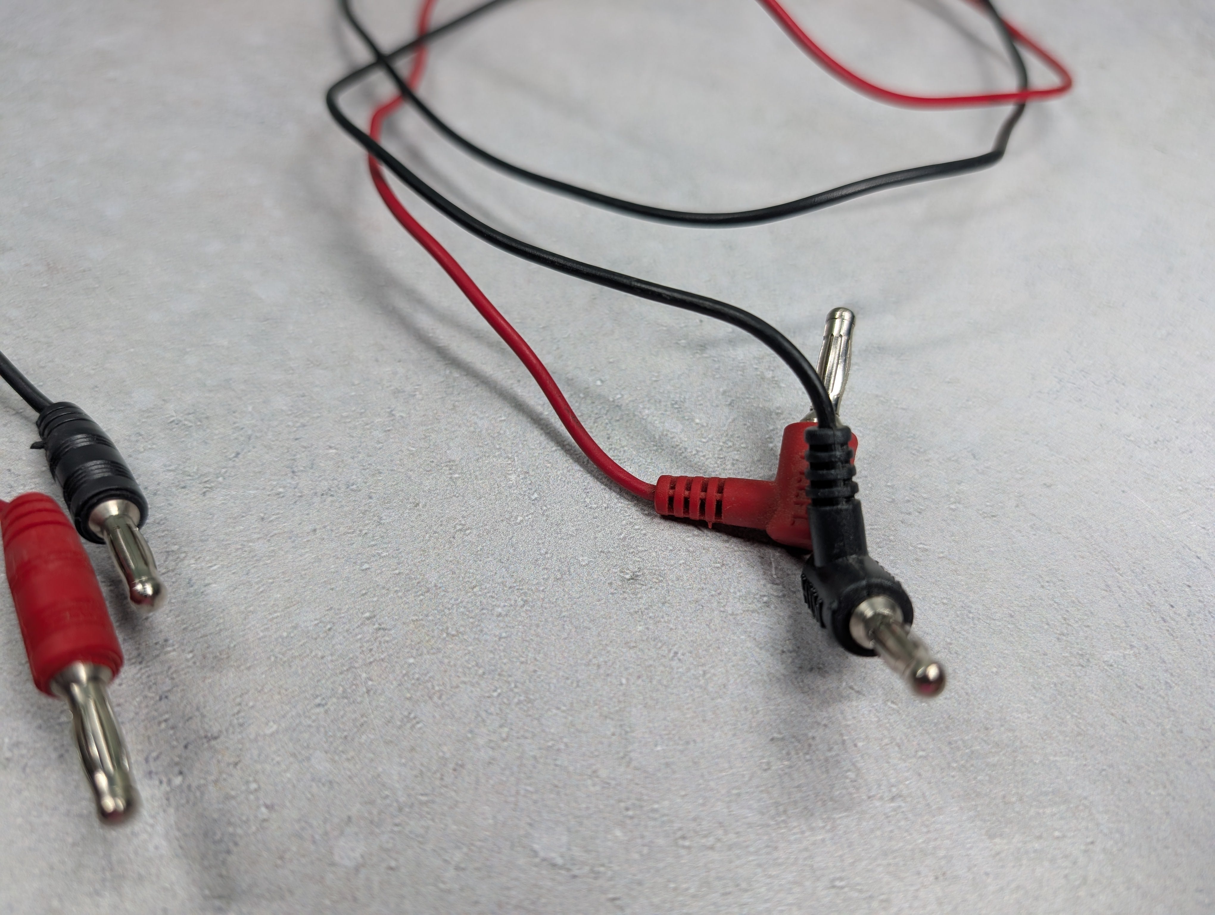 USED MTH O Black and Red Track Connector Wires (Approx 40")