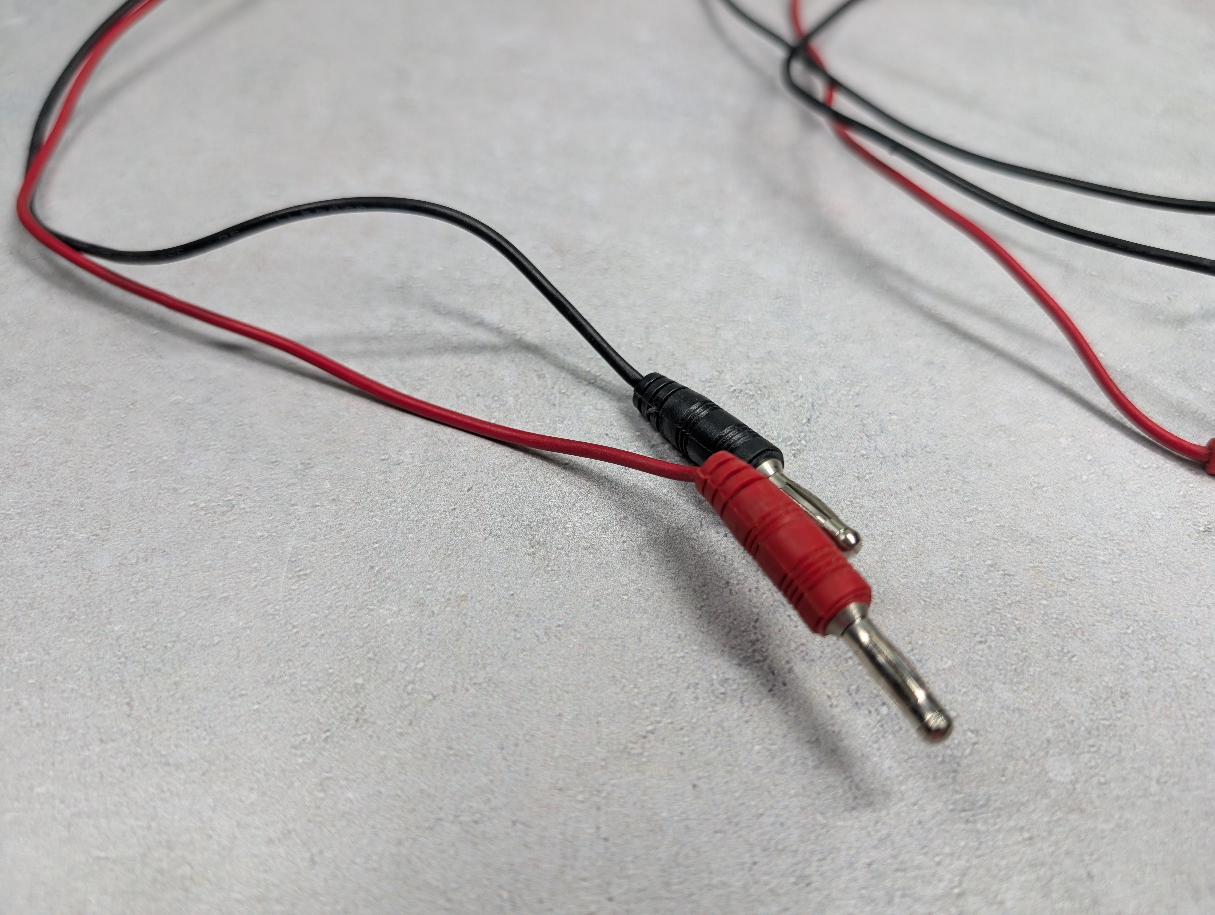 USED MTH O Black and Red Track Connector Wires (Approx 40")