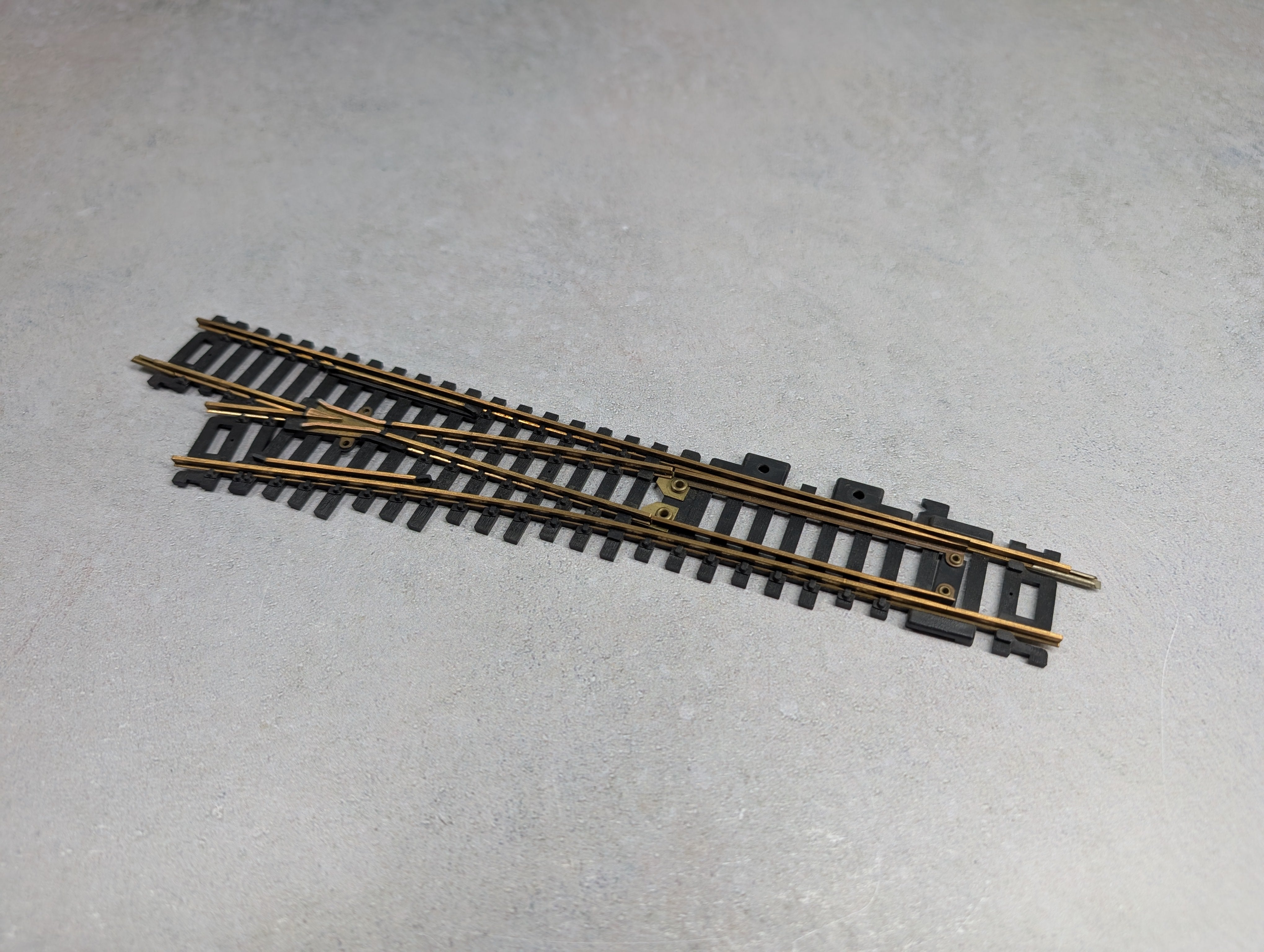 USED Atlas HO Scale Custom Line #4 Left Brass Switch Track Code 100