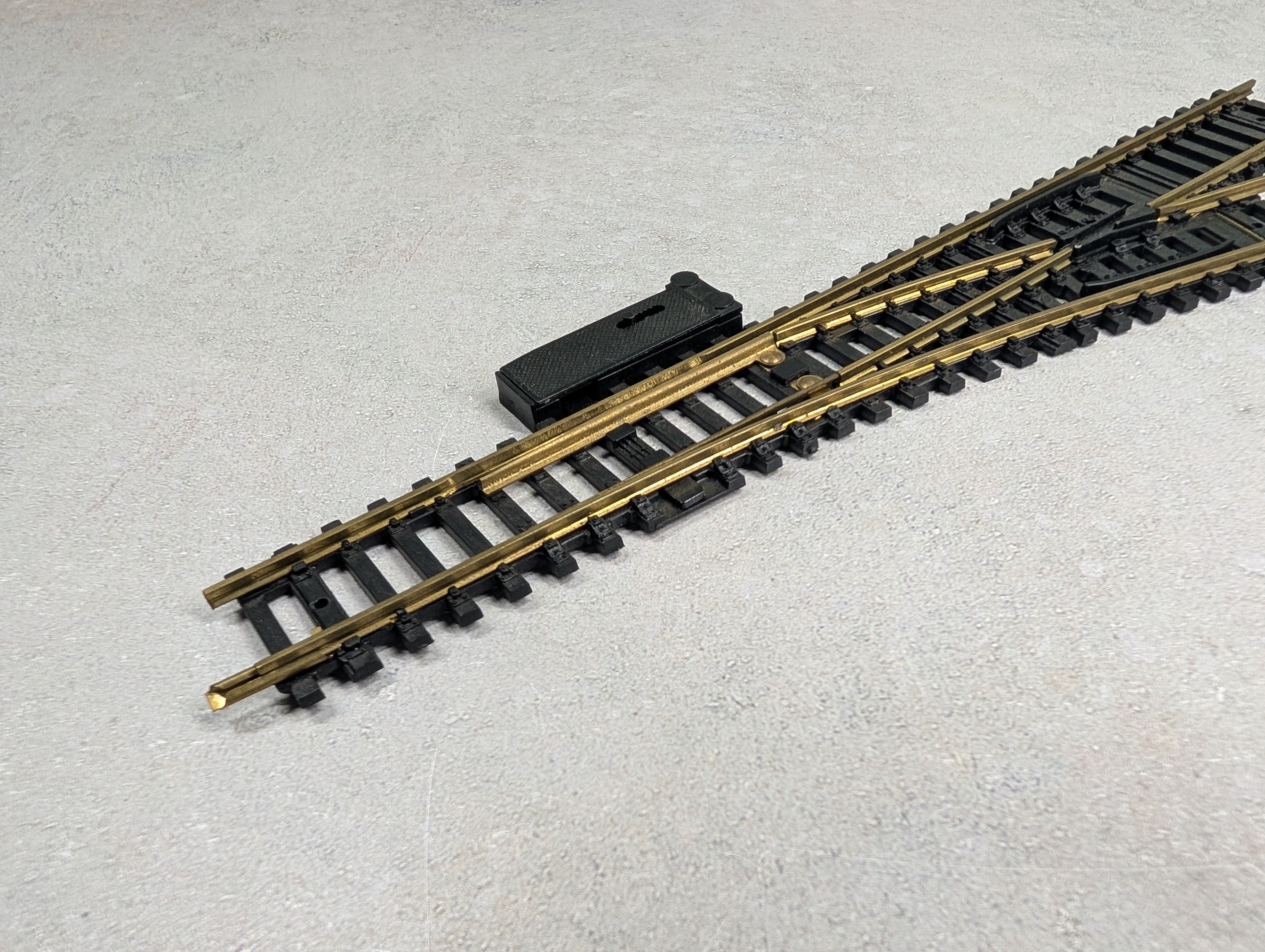USED Casadio HO Scale #4 Right Brass Switch Track Code 100