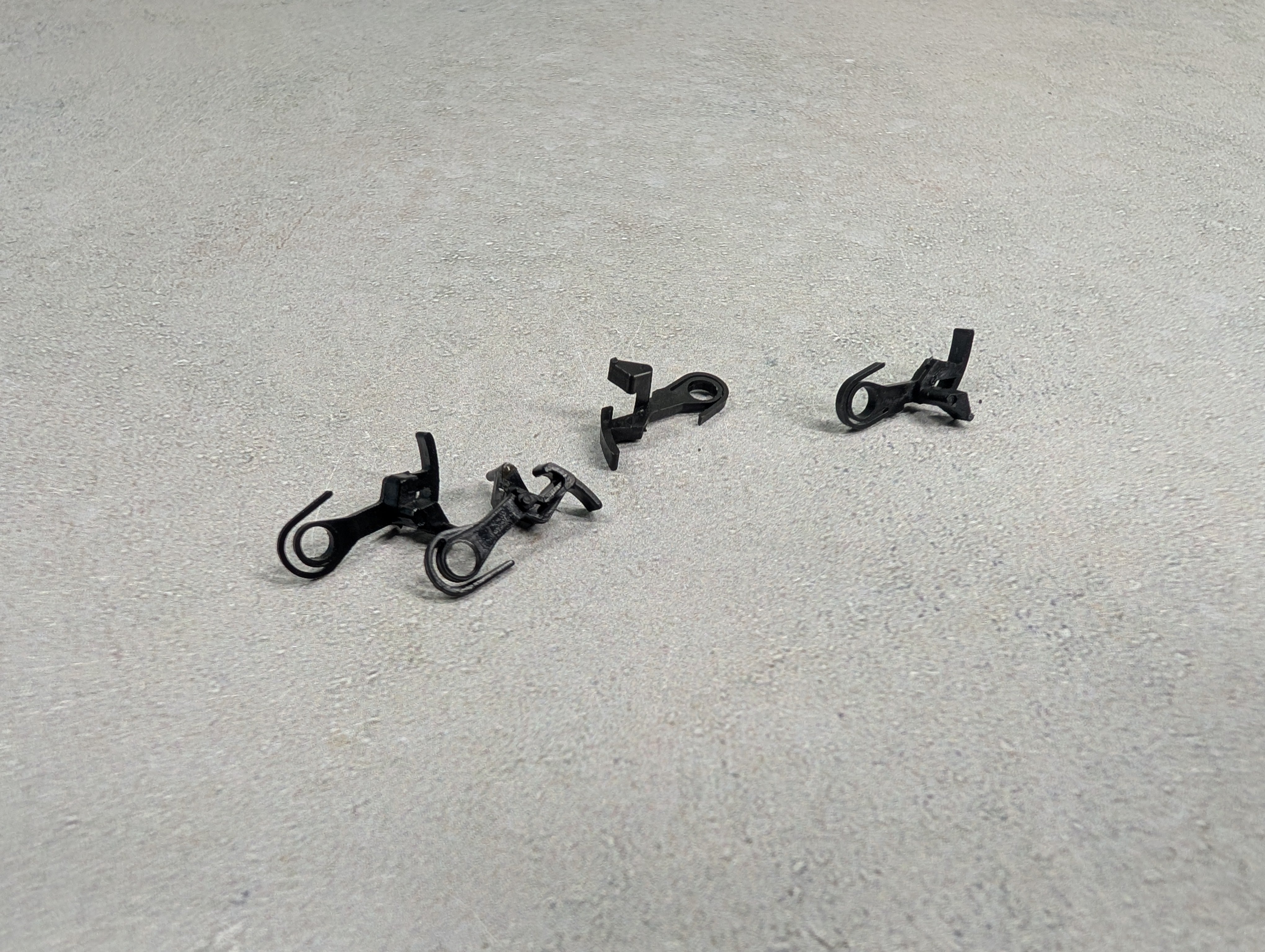USED HO Scale Horn-Hook Couplers (4 pcs)