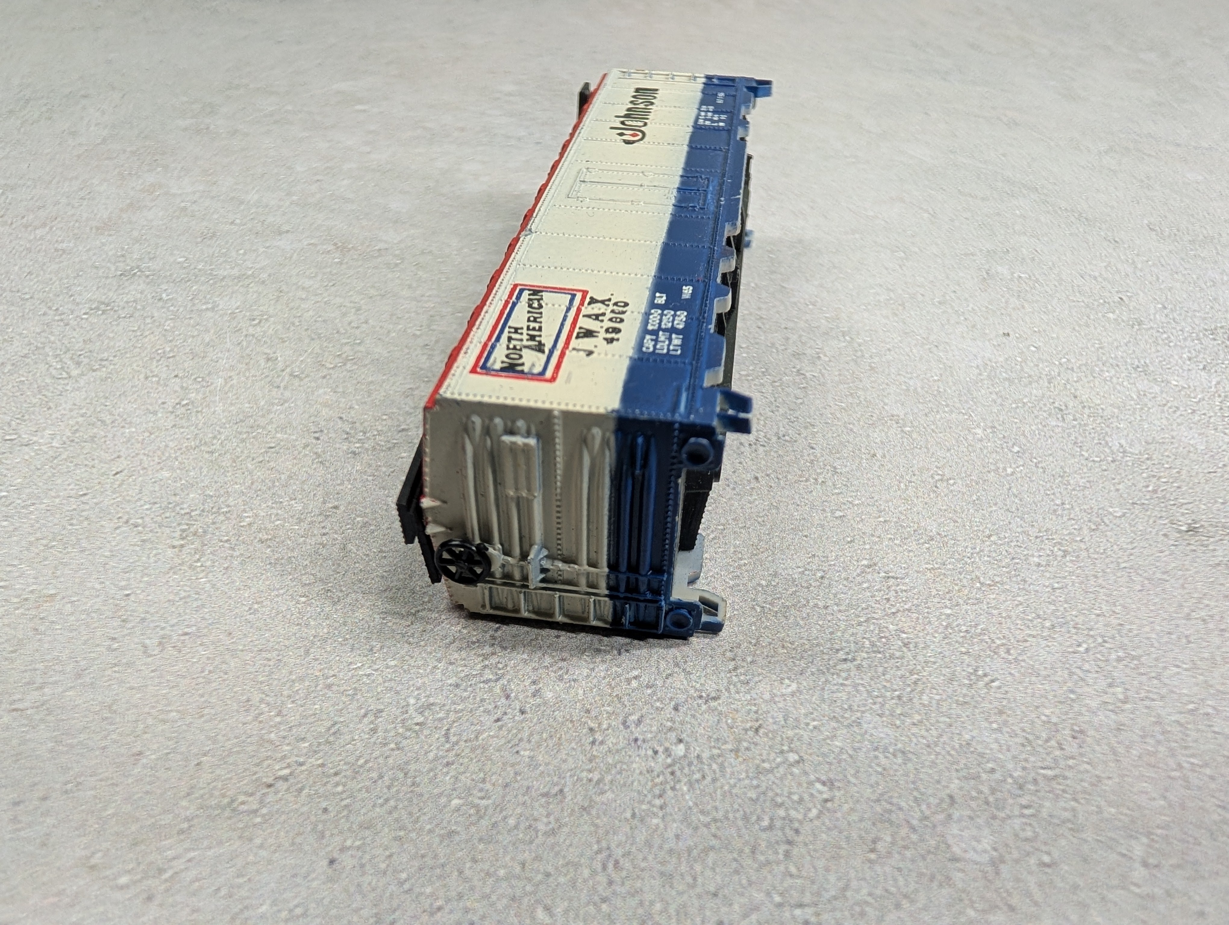 USED N Scale 40' Box Car Johnson JWAX #49000 No Trucks, Couplers