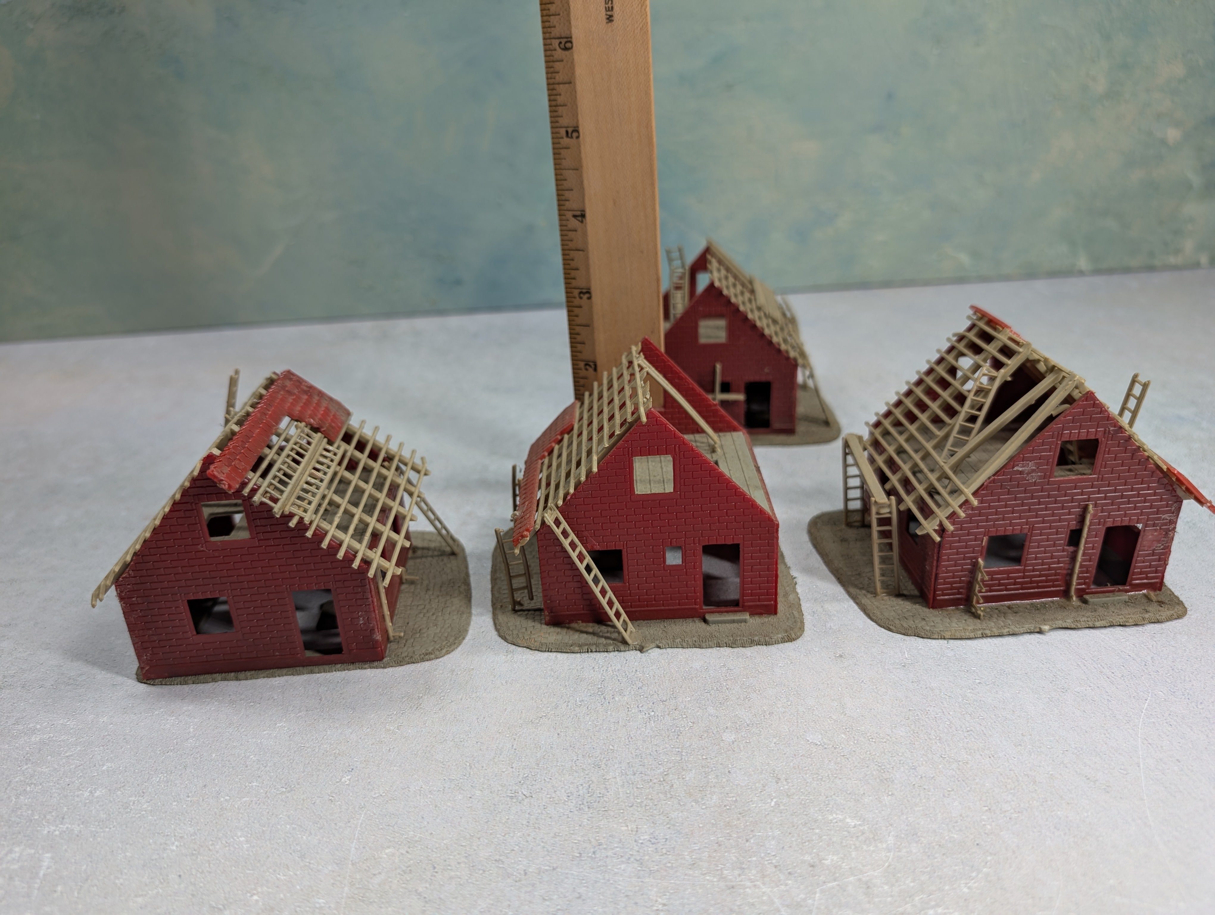 USED HO Scale Lot of Brick Homes Under Construction (4 pcs)