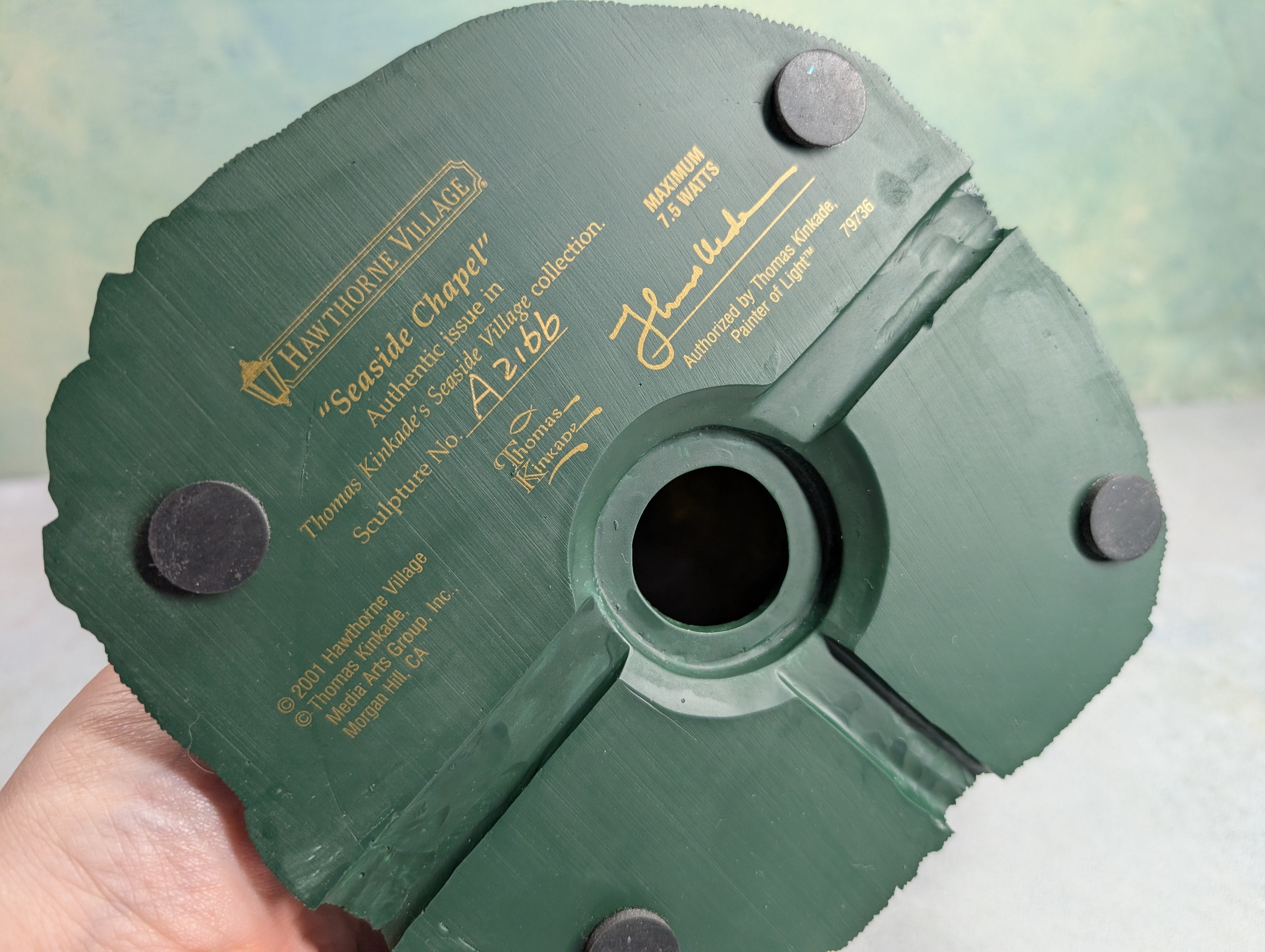 USED Hawthorne Village 79736 Seaside Chapel Building Thomas Kinkade