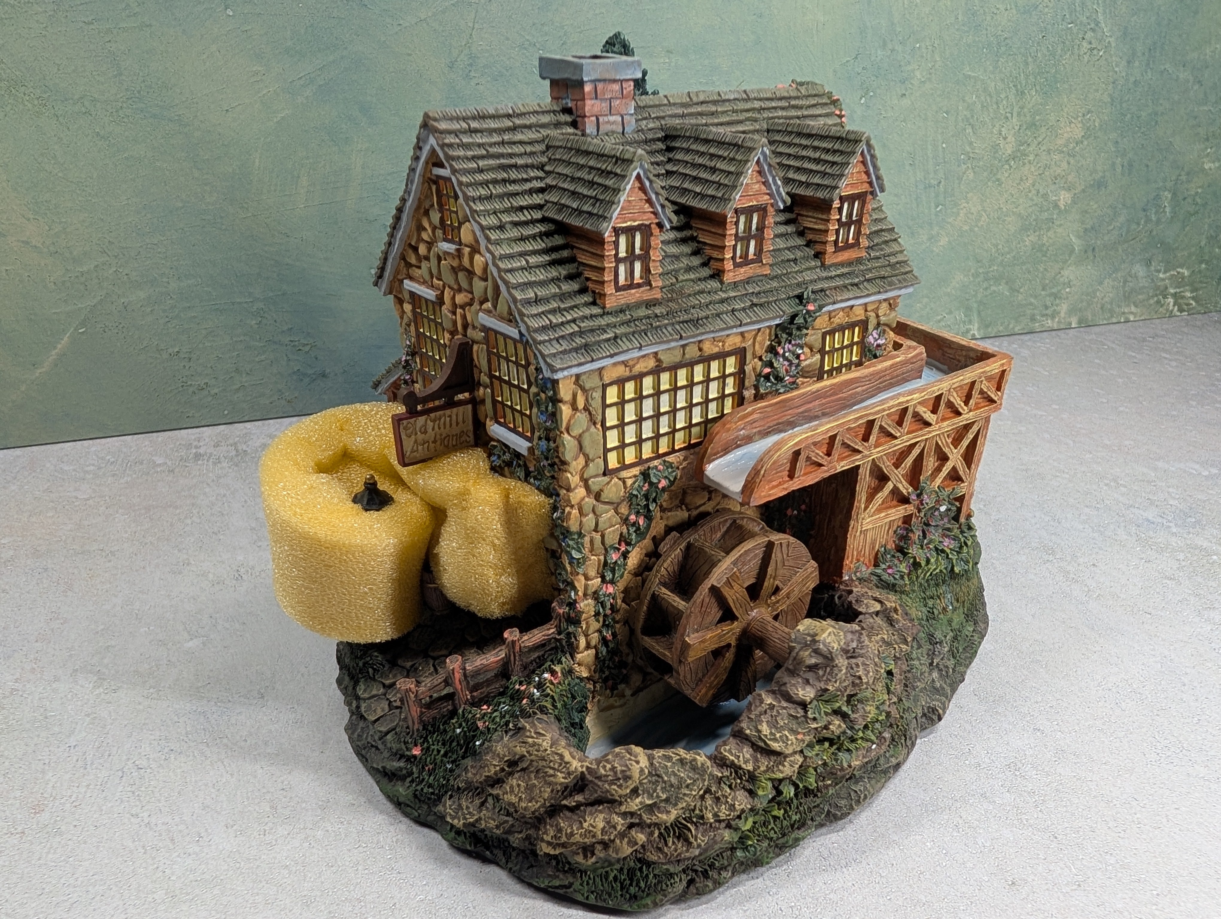 USED Hawthorne Village 79734 Stonebrook Mill Thomas Kinkade