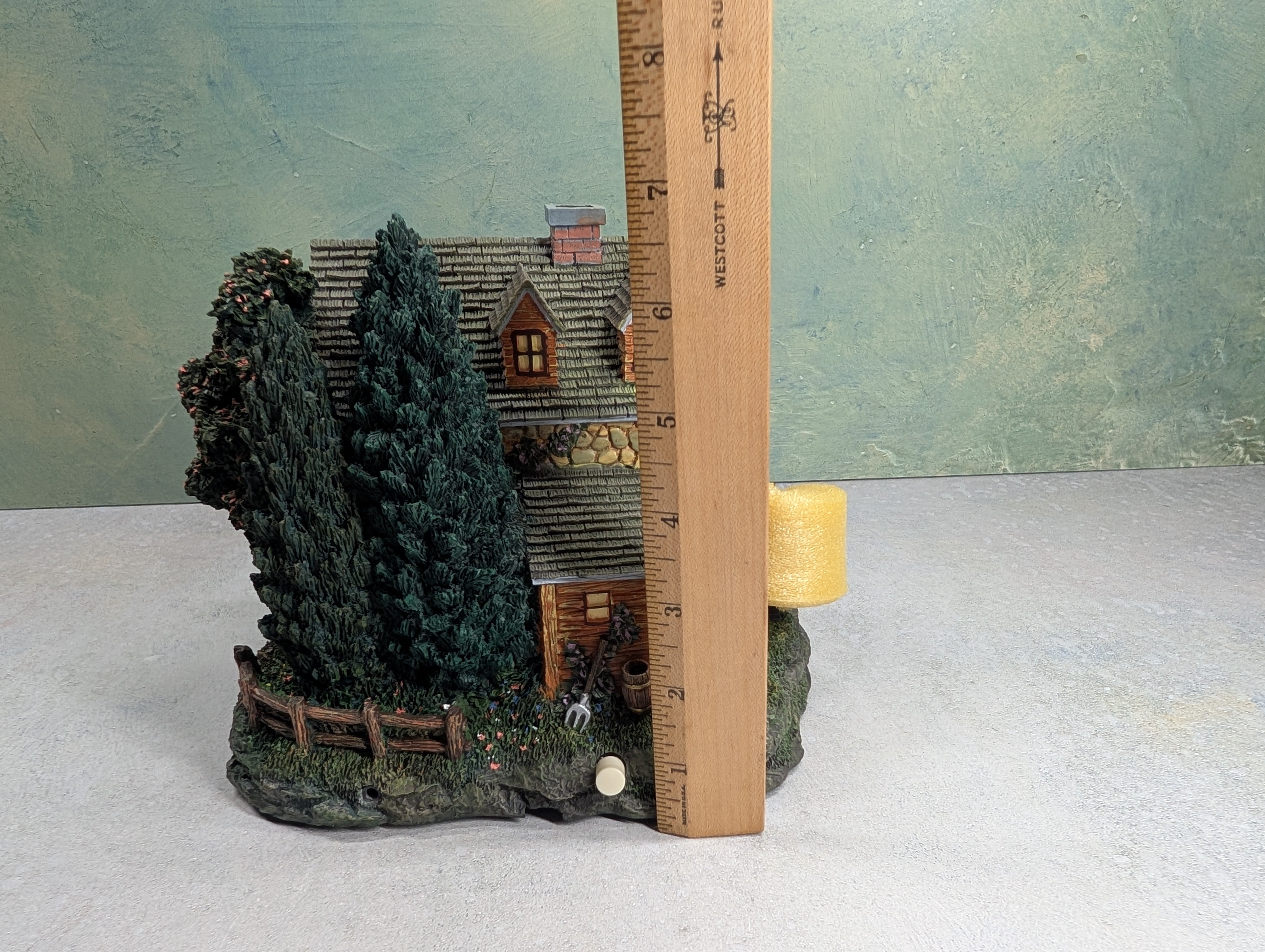USED Hawthorne Village 79734 Stonebrook Mill Thomas Kinkade