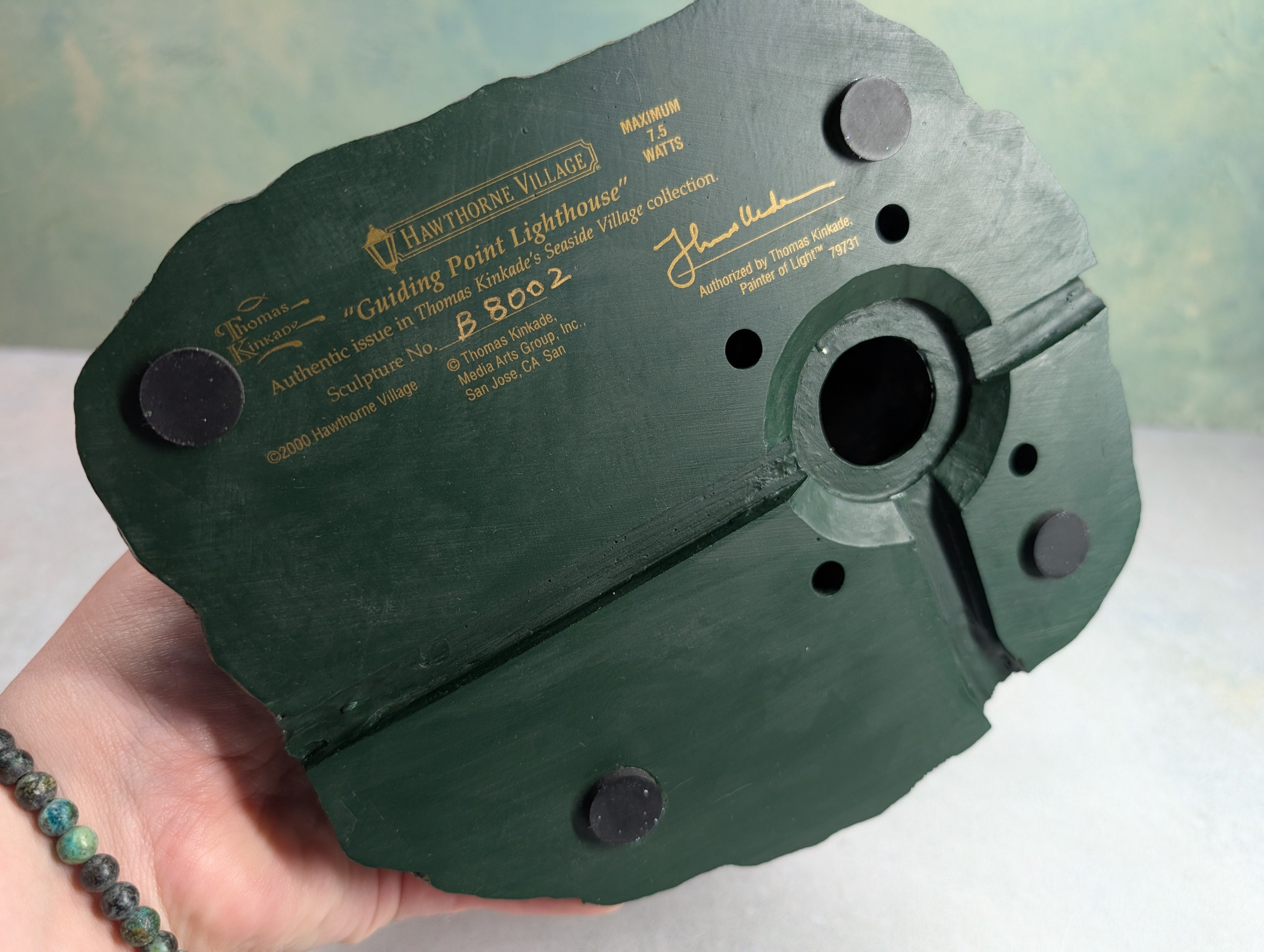 USED Hawthorne Village 79731 Guiding Point Lighthouse Thomas Kinkade