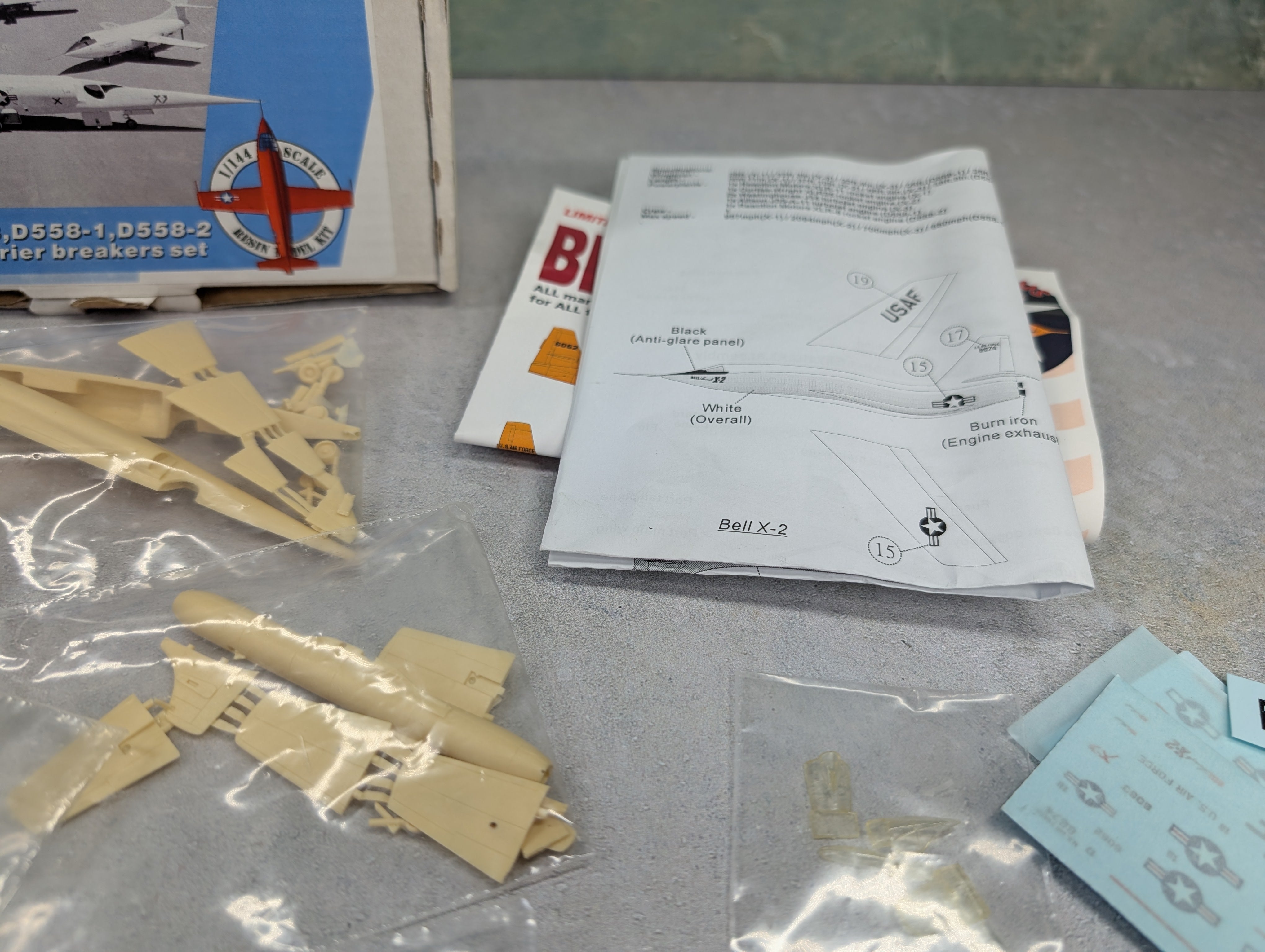 USED Anigrand Craftswork AA-3003 1:144 Resin Sound Barrier Breakers Set KIT