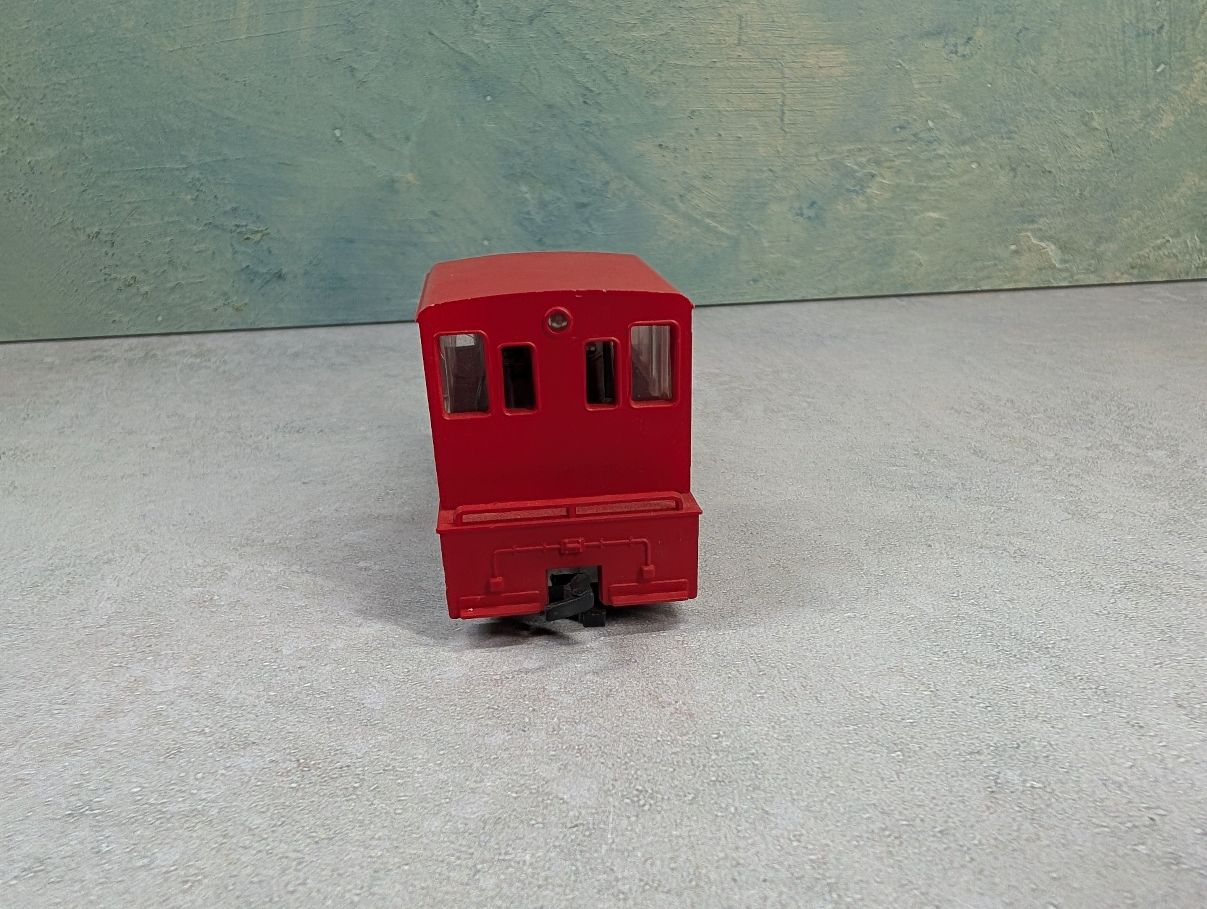 USED AHM HO Scale Switcher Diesel Locomotive Santa Fe Runs DC