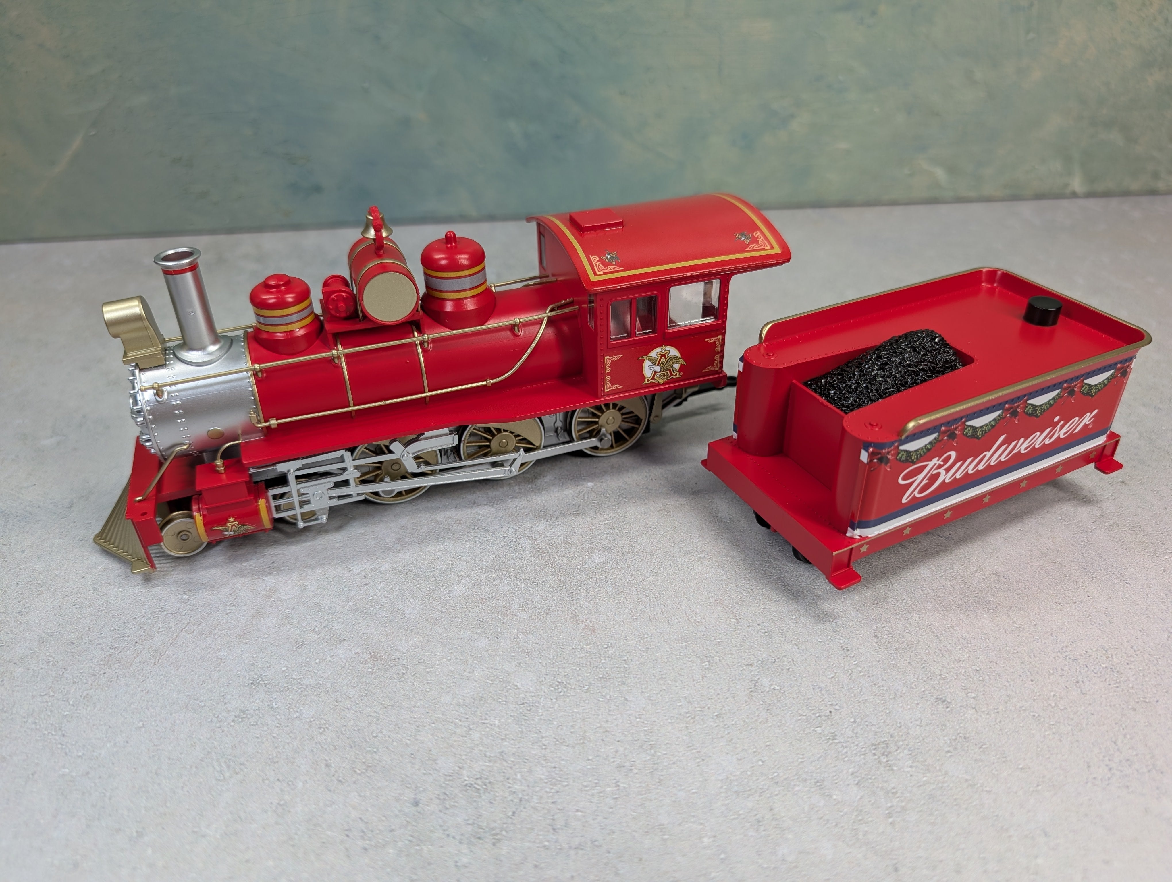 USED Hawthorne Village On30 Scale 4-6-0 Steam Locomotive, Narrow Gauge Budweiser Runs Great DC