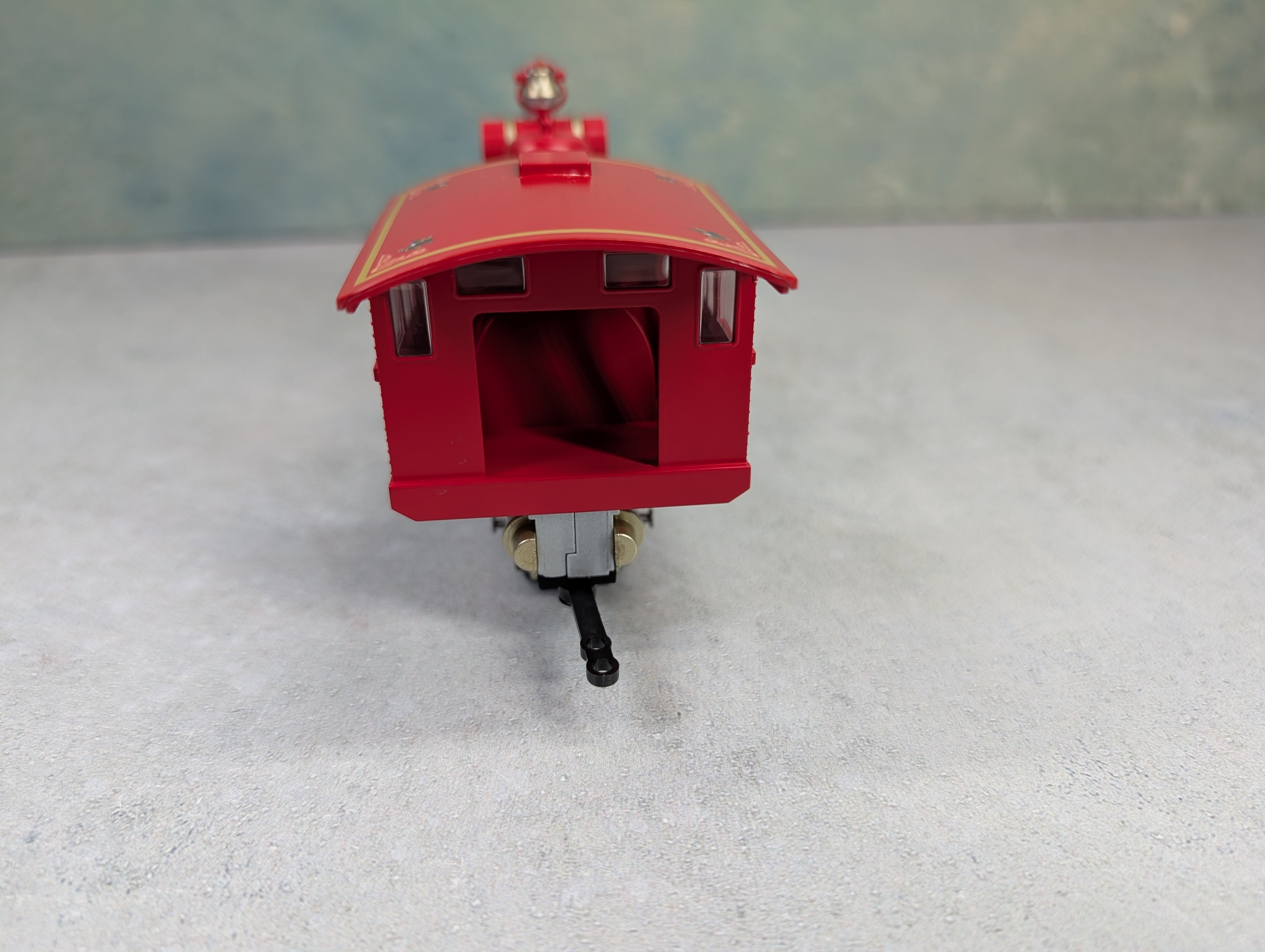 USED Hawthorne Village On30 Scale 4-6-0 Steam Locomotive, Narrow Gauge Budweiser Runs Great DC