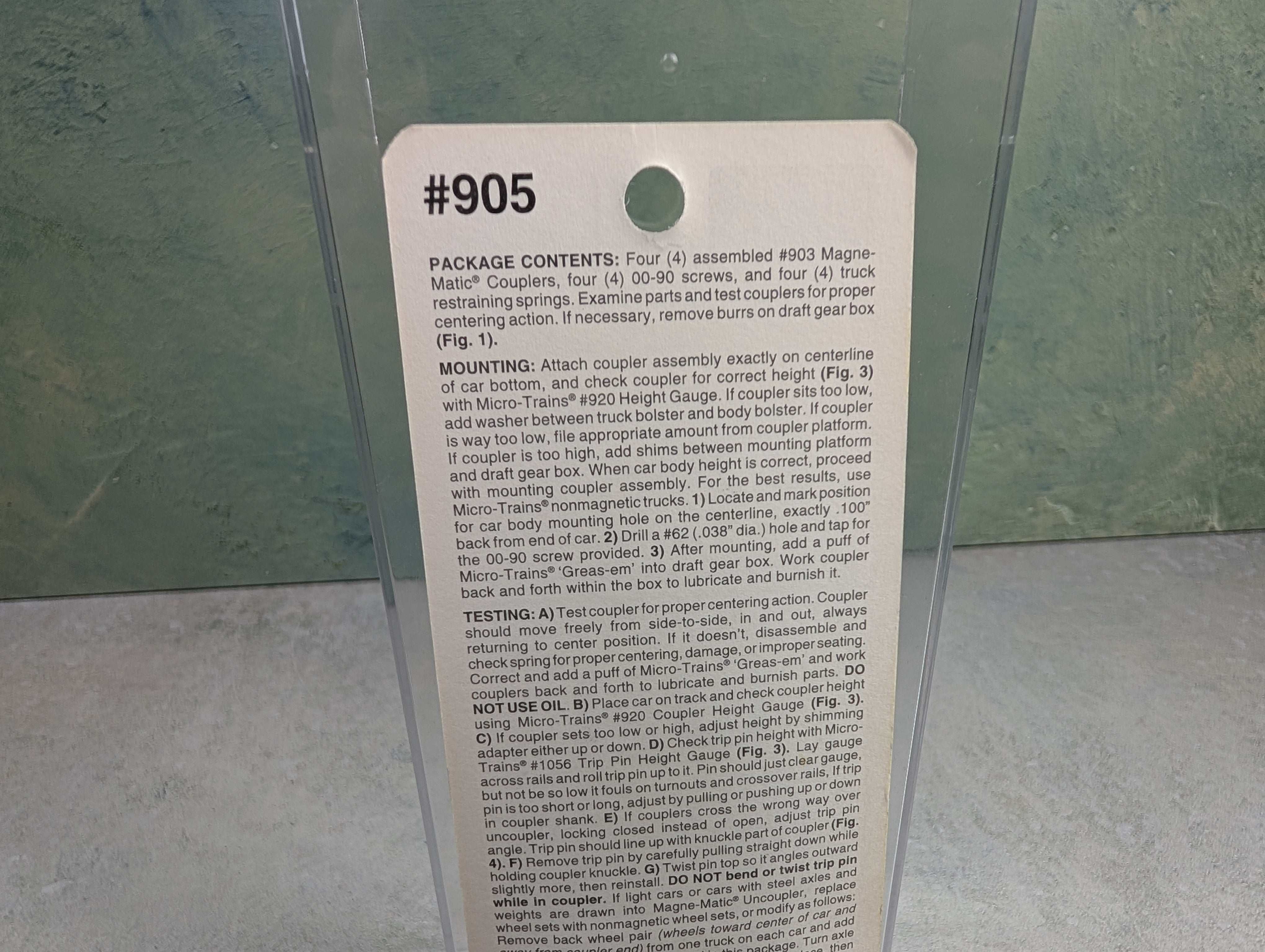USED Micro-Trains 905 Z Scale #903 Magne-Matic Couplers (Two Pair, Assembled) 002905, Body Mount
