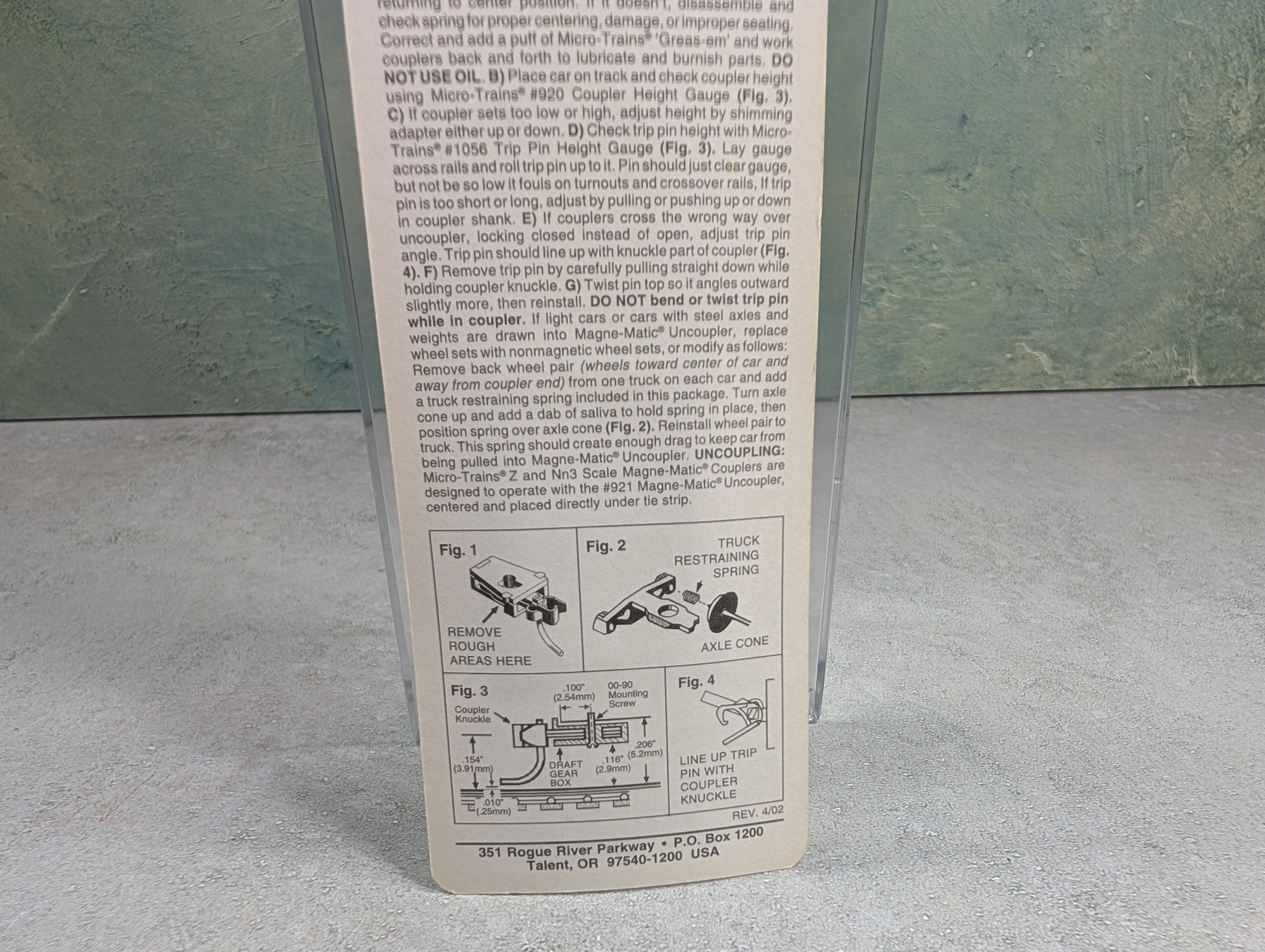USED Micro-Trains 905 Z Scale #903 Magne-Matic Couplers (Two Pair, Assembled) 002905, Body Mount